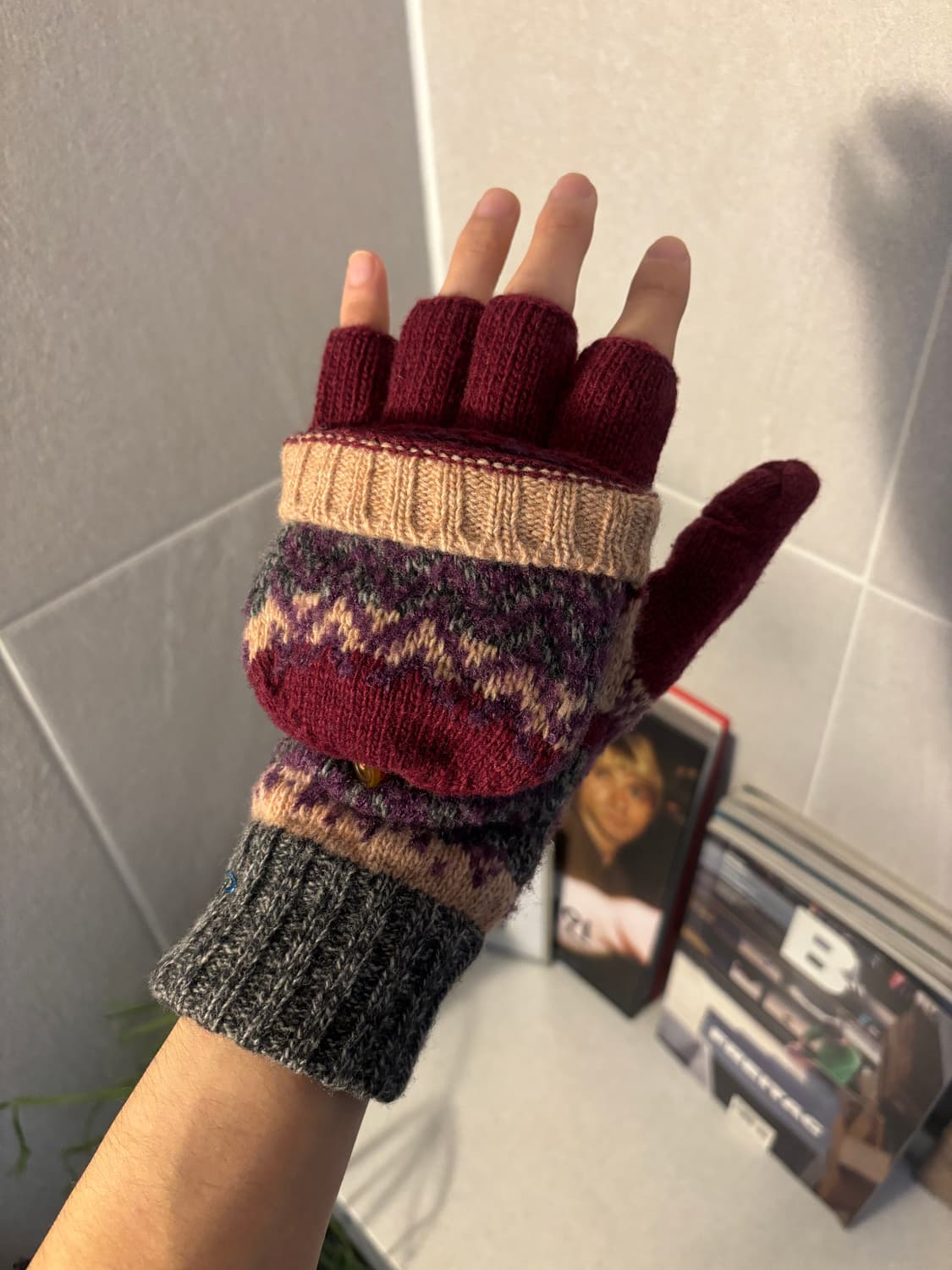 비비안 웨스트우드 노르딕 투웨이 니트장갑 상품이미지1