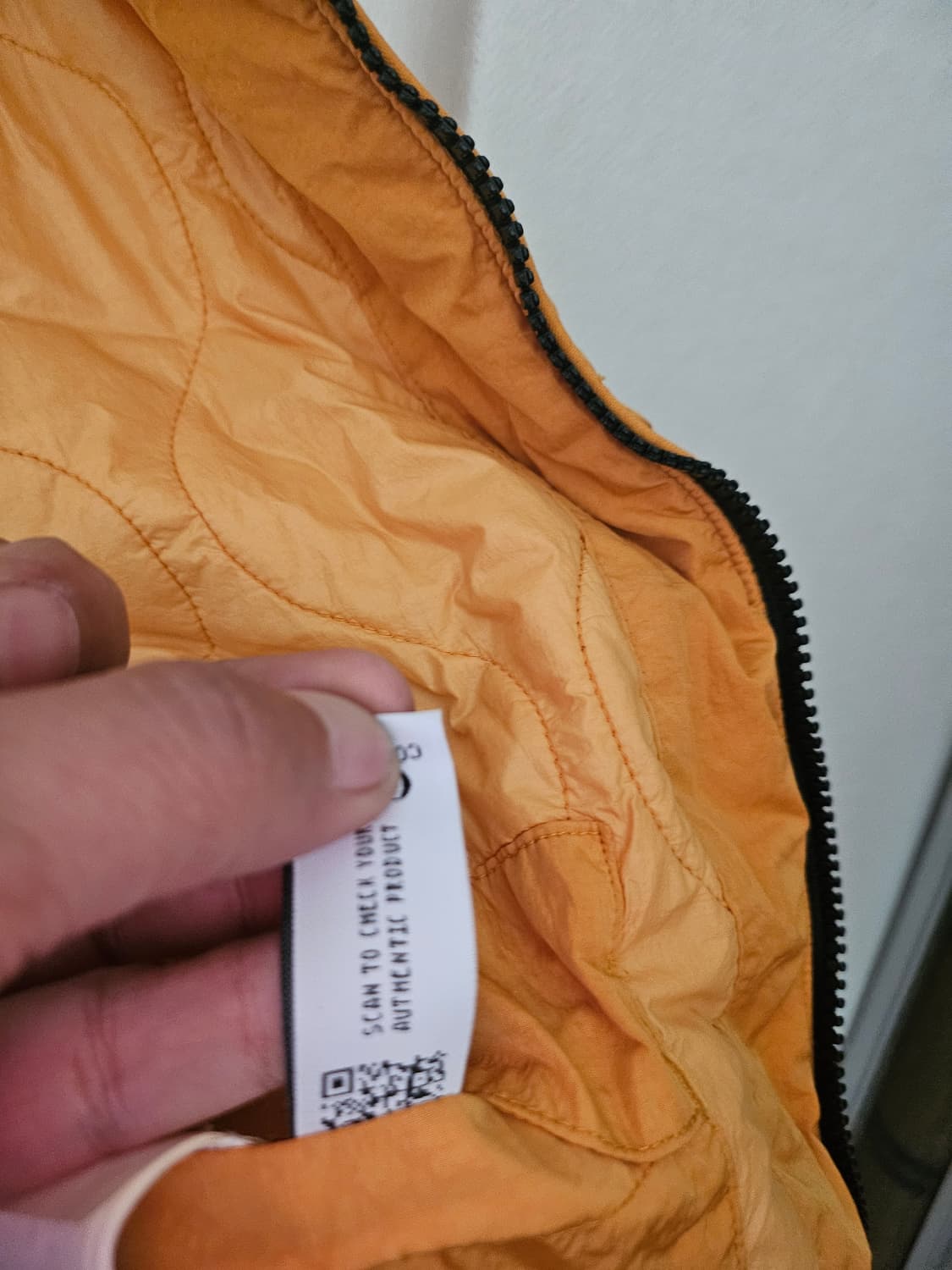 cp컴퍼니 이동휘 오렌지 패딩 105 상품이미지6