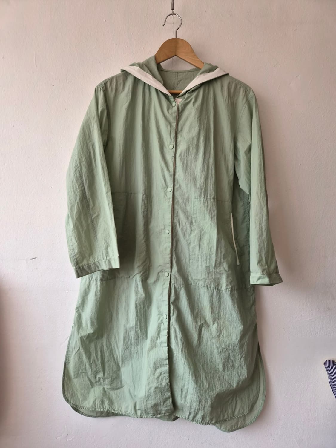 쇼핑몰 여성 홑겹후드롱점퍼 55사이즈 상품이미지2