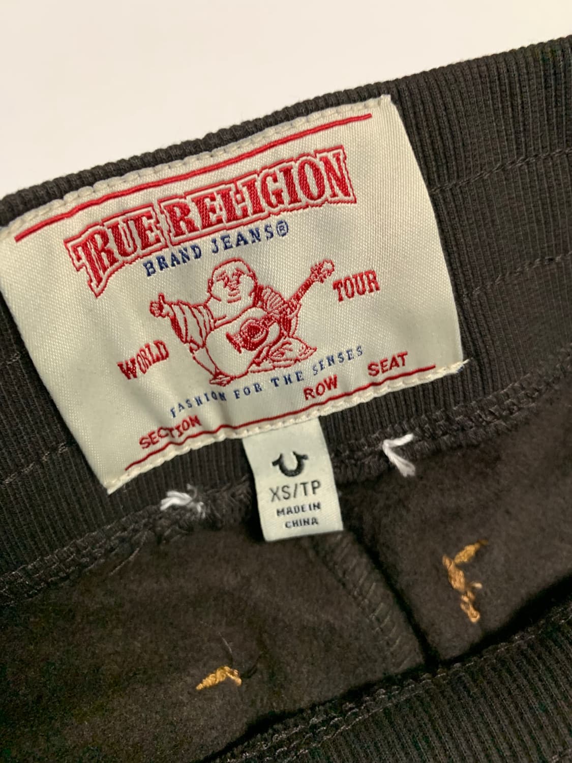 [새제품] 트루 릴리젼 플래어 부츠컷 스웻팬츠 상품이미지4