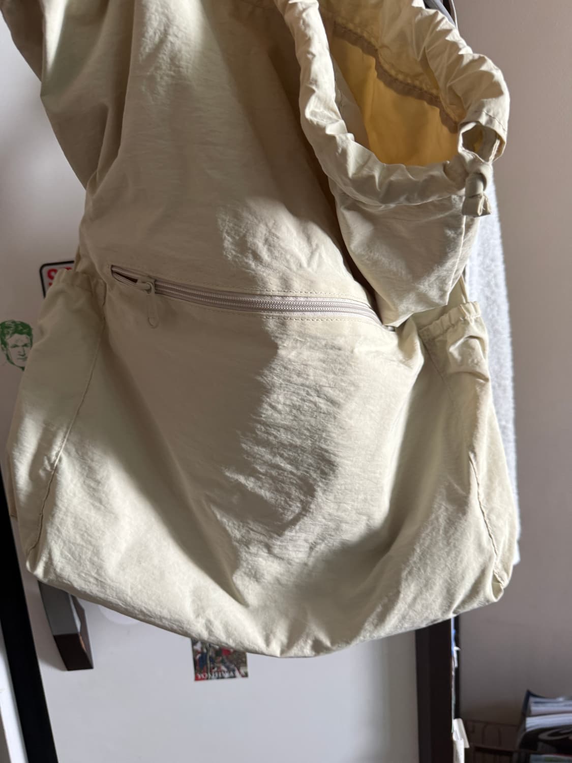 유니클로 숄더백 크림  상품이미지3