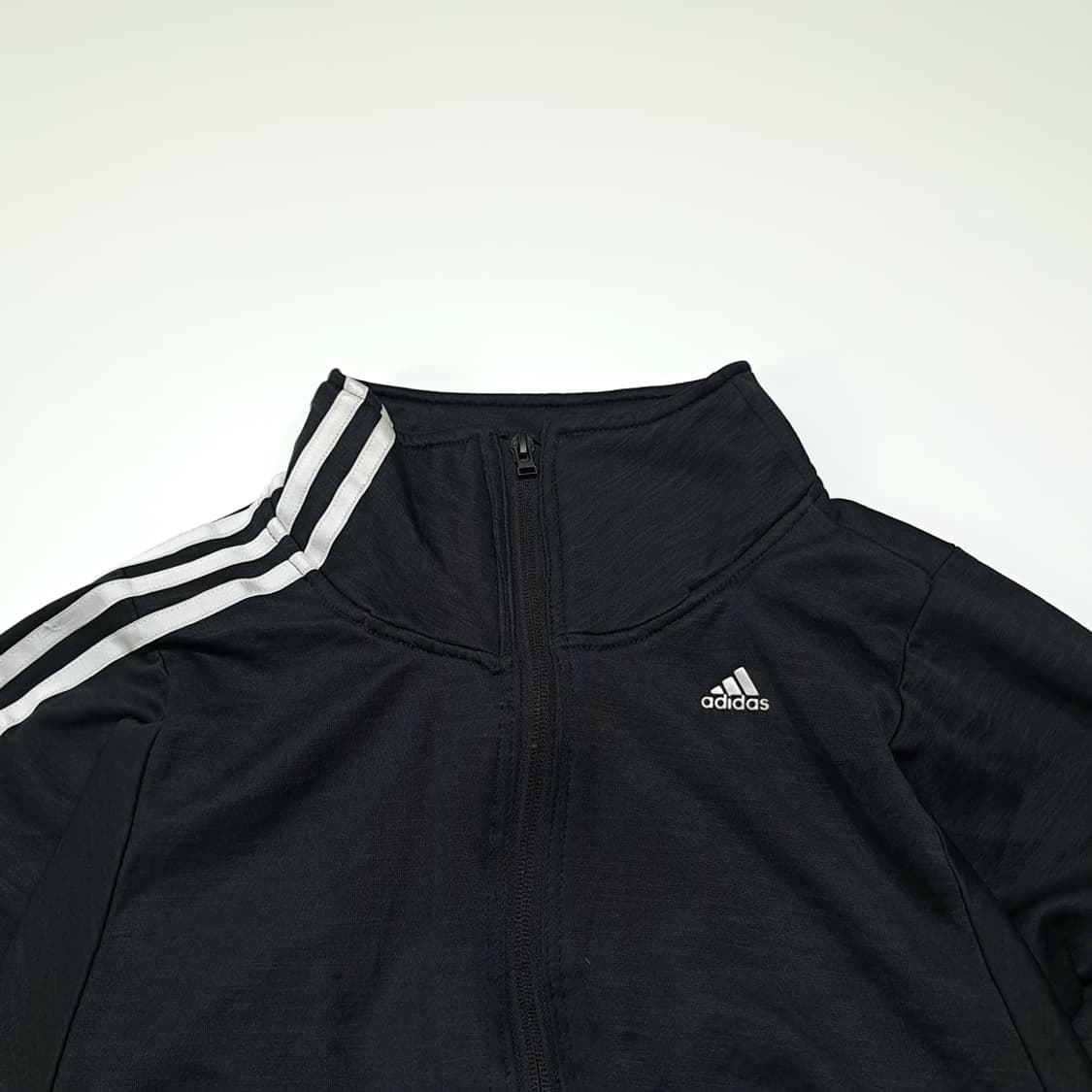 CL818 FREE 아디다스 기모 비대칭 블랙 크롭 집업 자켓 상품이미지2