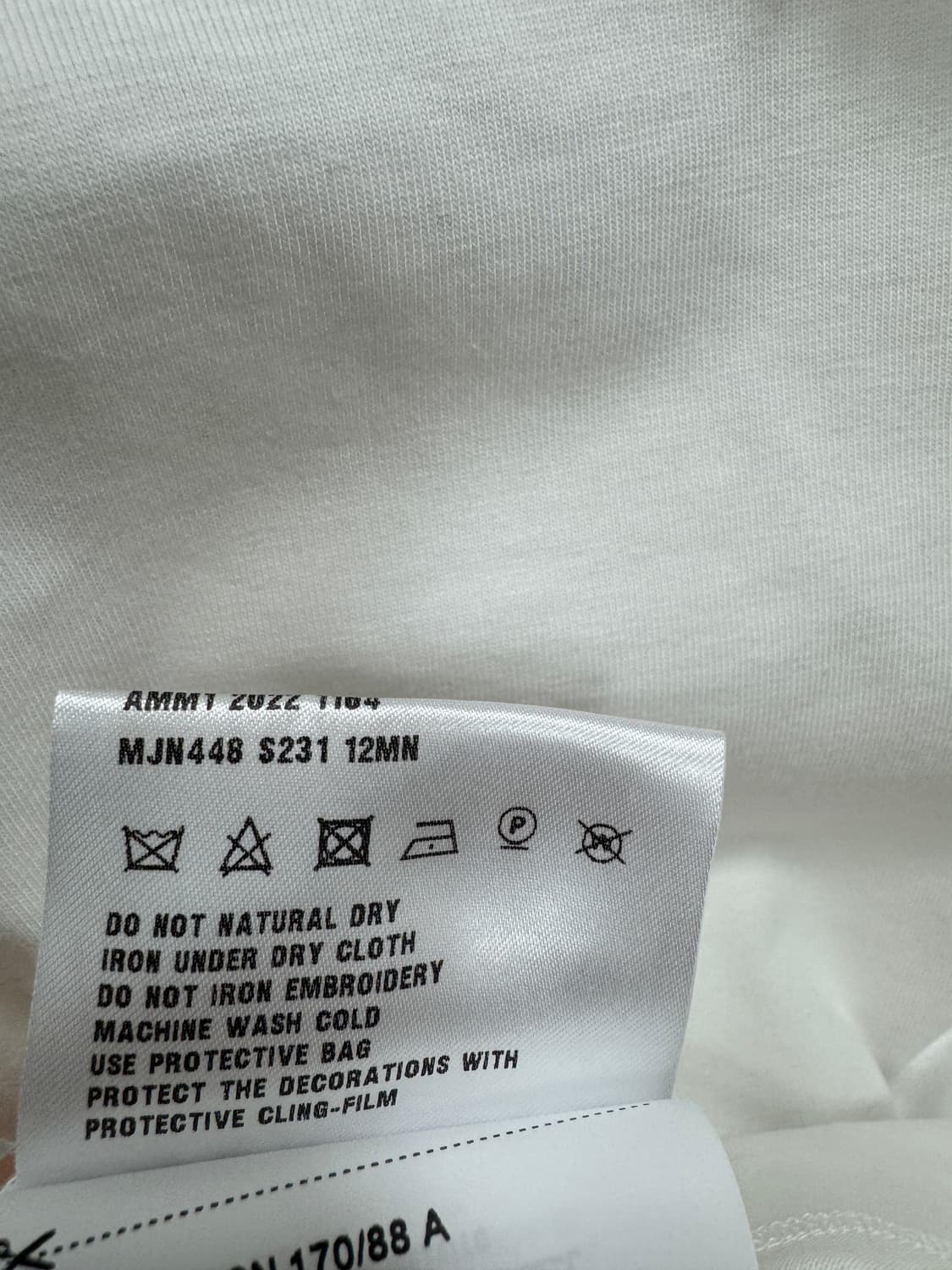 미우미우 로고 반팔티 L  상품이미지4