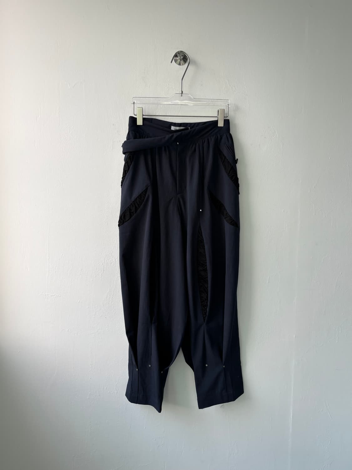 키코 코스타디노브 21ss 안토니스 트라우저 상품이미지4