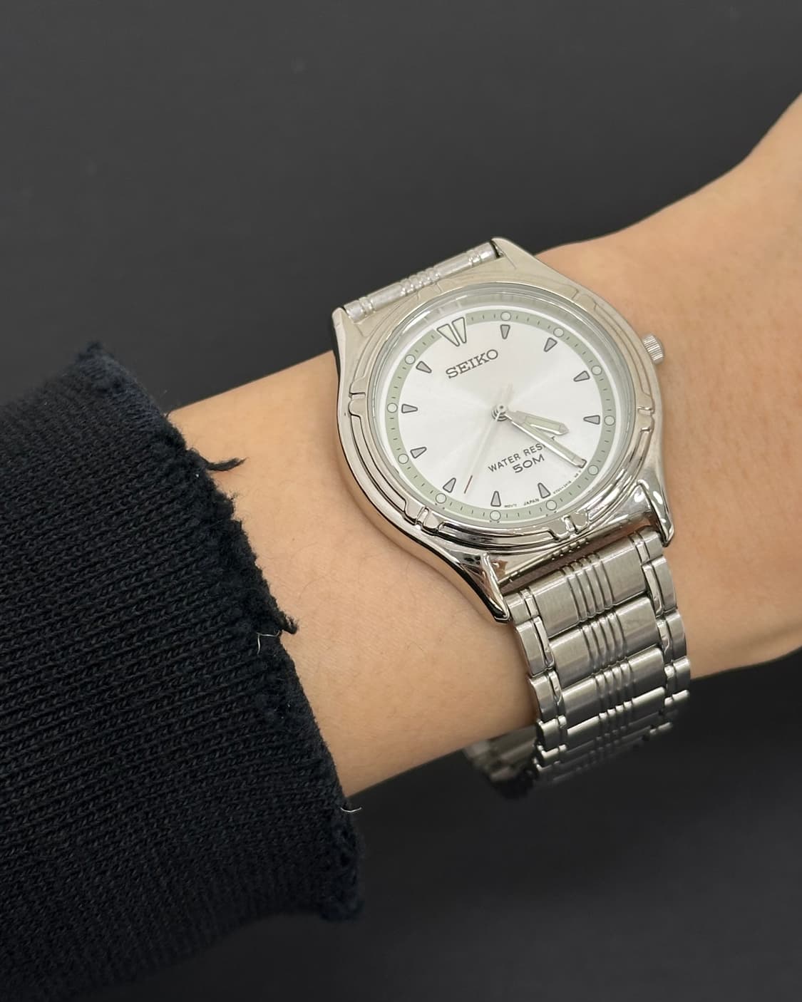 세이코 라운드 쿼츠 시계 상품이미지10
