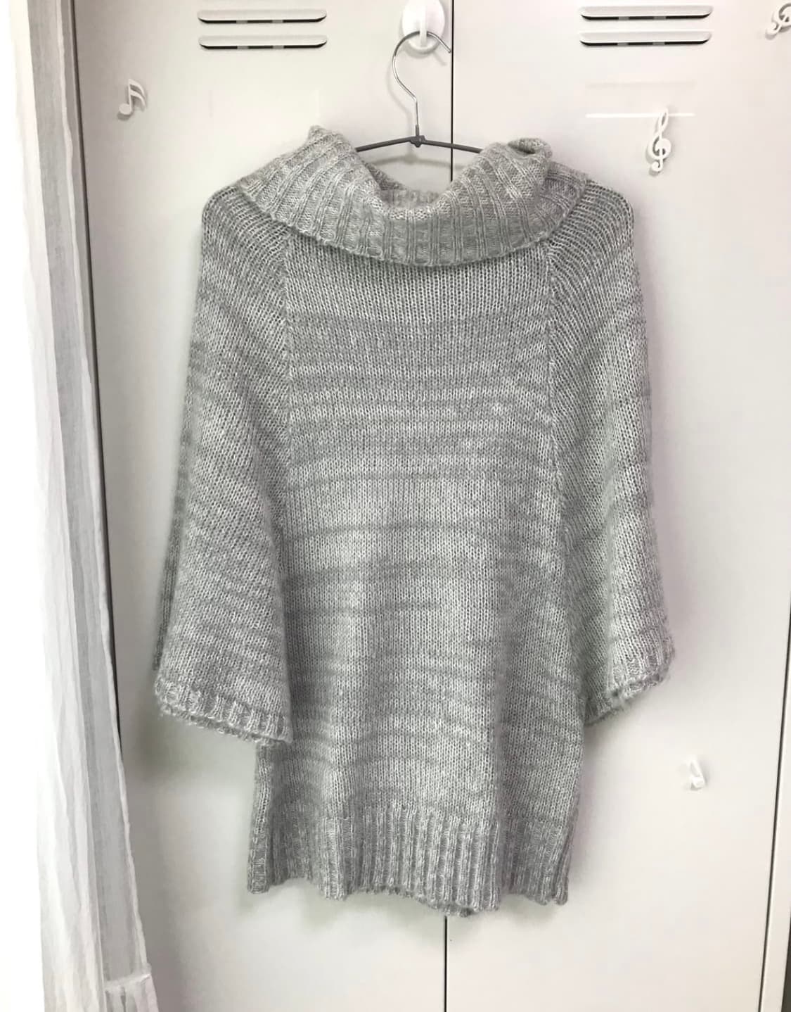 목폴라 그레이 니트 상품이미지3