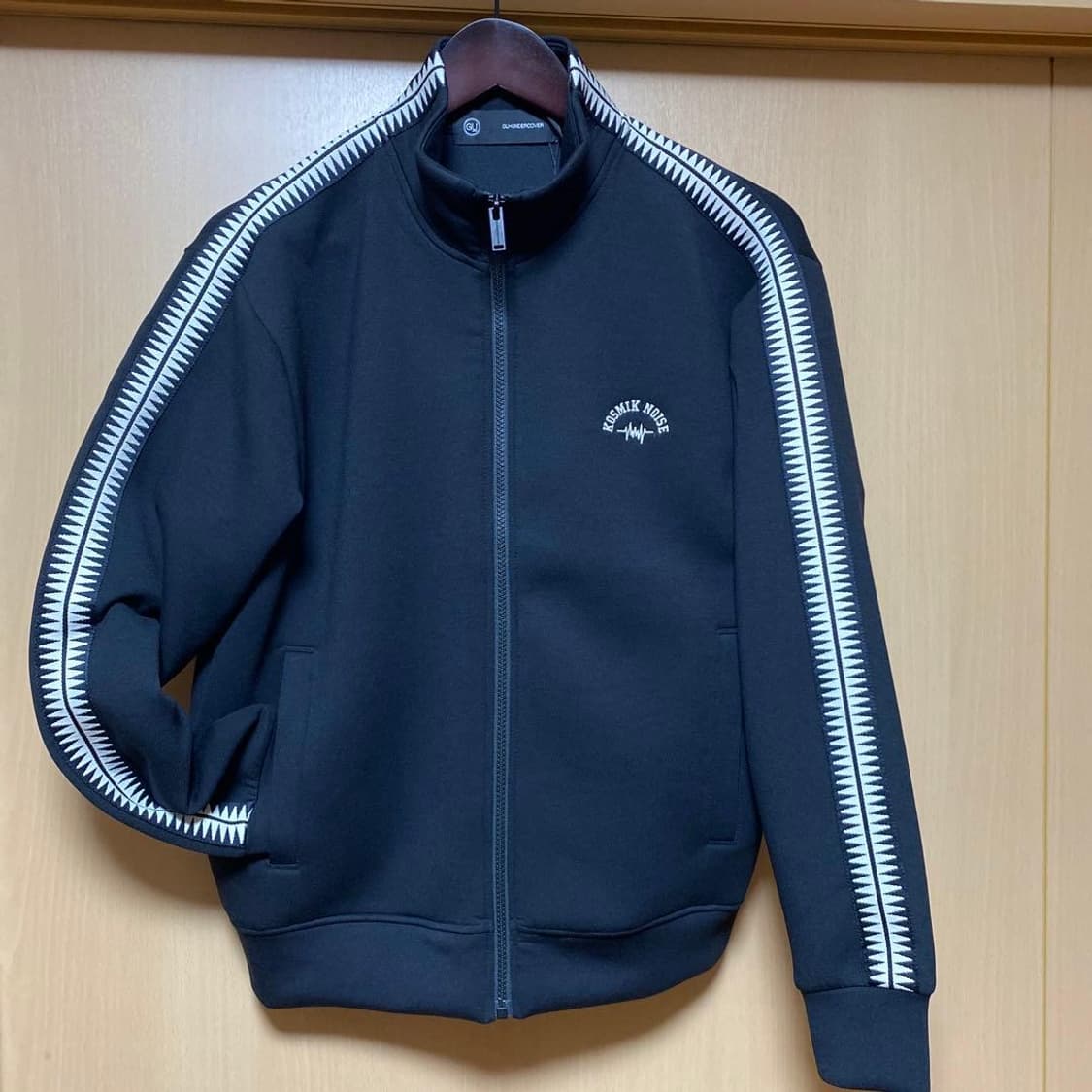 [L] GU x undercover 언더커버 지유 트랙 자켓 상품이미지3