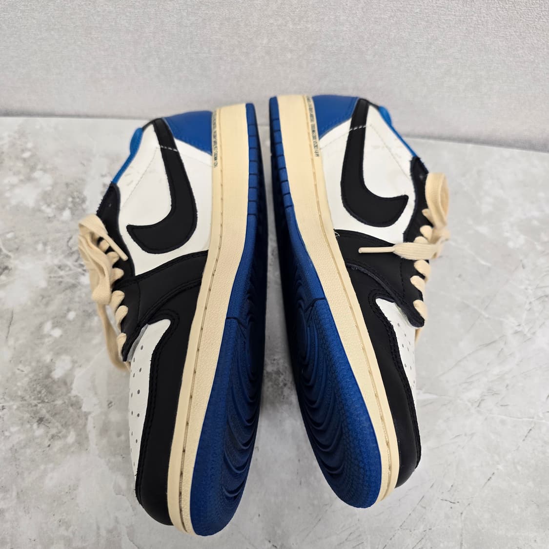 조던 트래비스 스캇 프라그먼트 스니커즈 신발 250사이즈 판매 상품이미지3