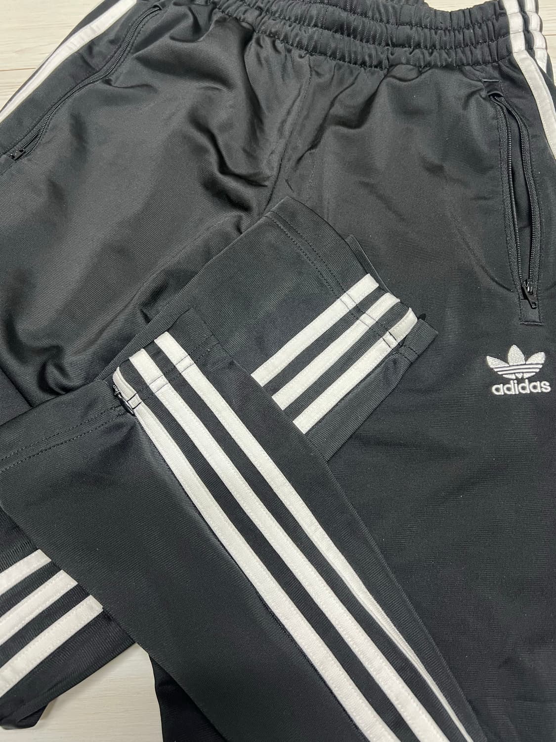 아디다스 트랙팬츠 ED6897 s사이즈 상품이미지4