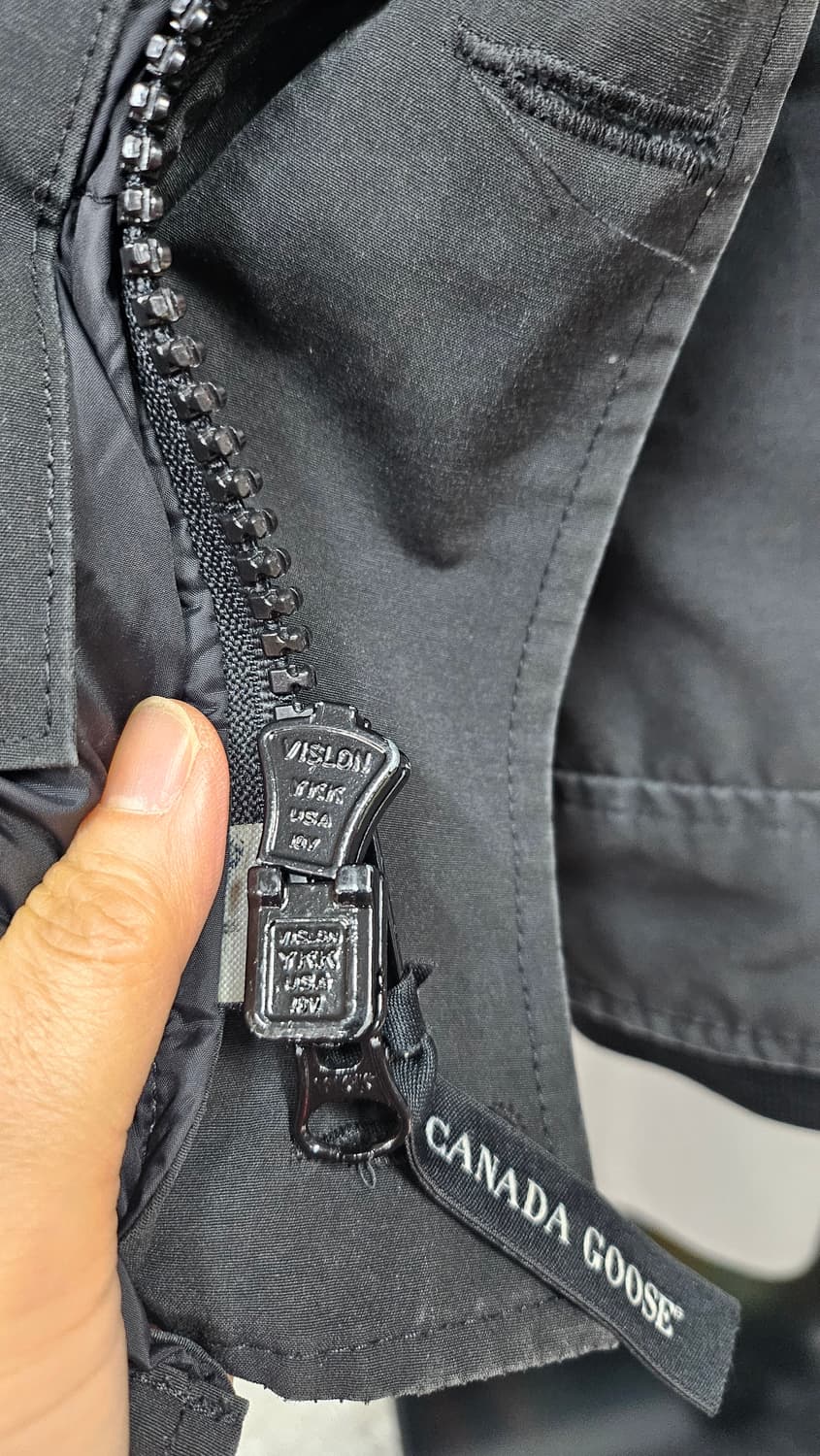 캐나다구스   여성 롱패딩  상품이미지5