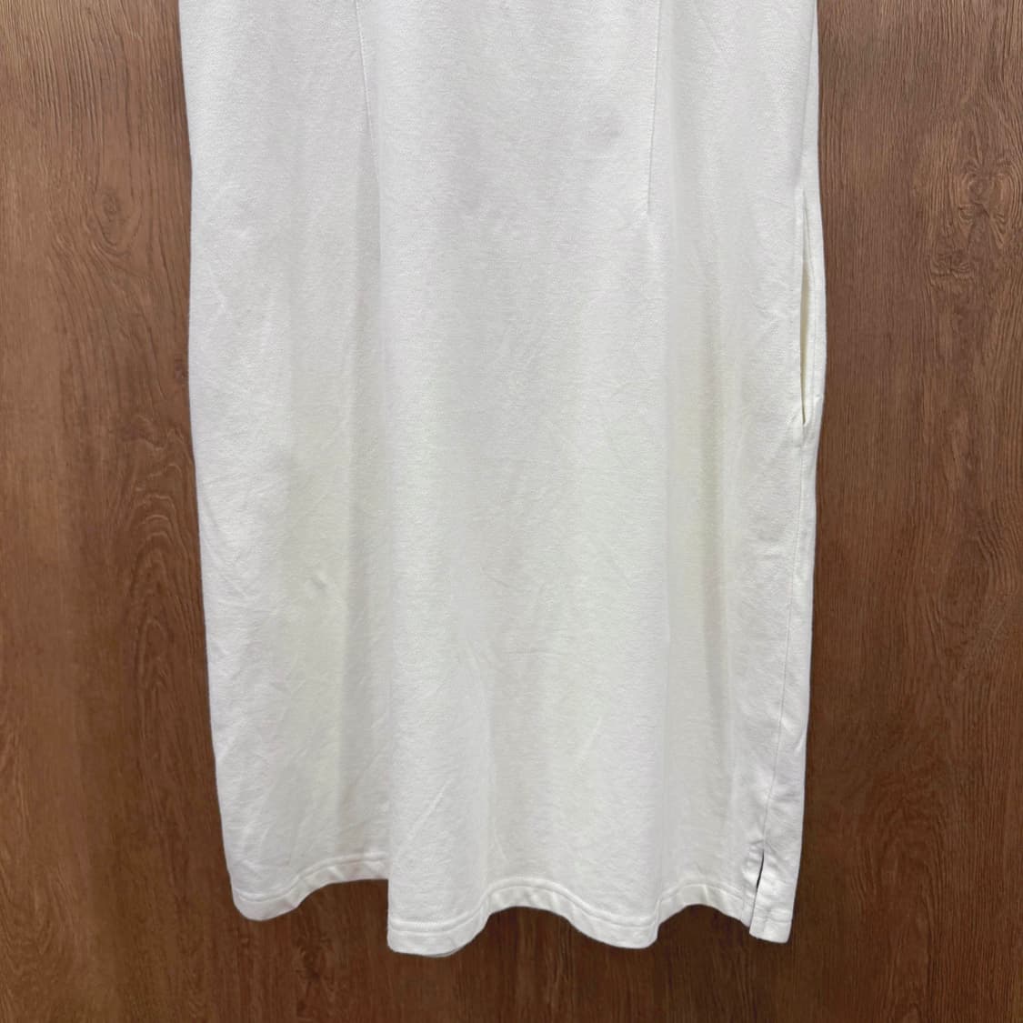 버버리 골프 체크 카라 버튼 플래킷 슬리브리스 미디 원피스 아이보리 상품이미지5