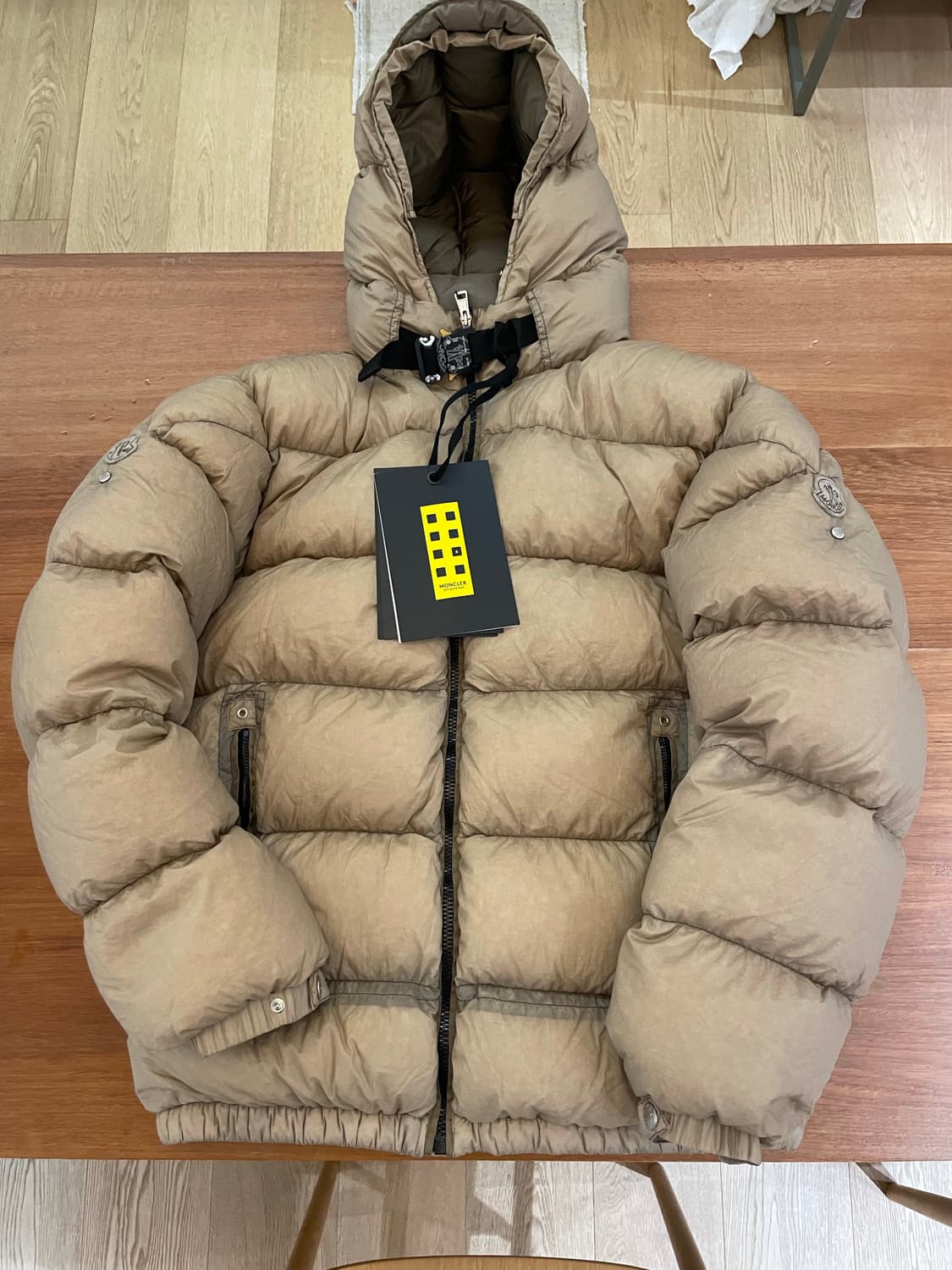 알릭스 x 몽클레어 아몬드 패딩 상품이미지1