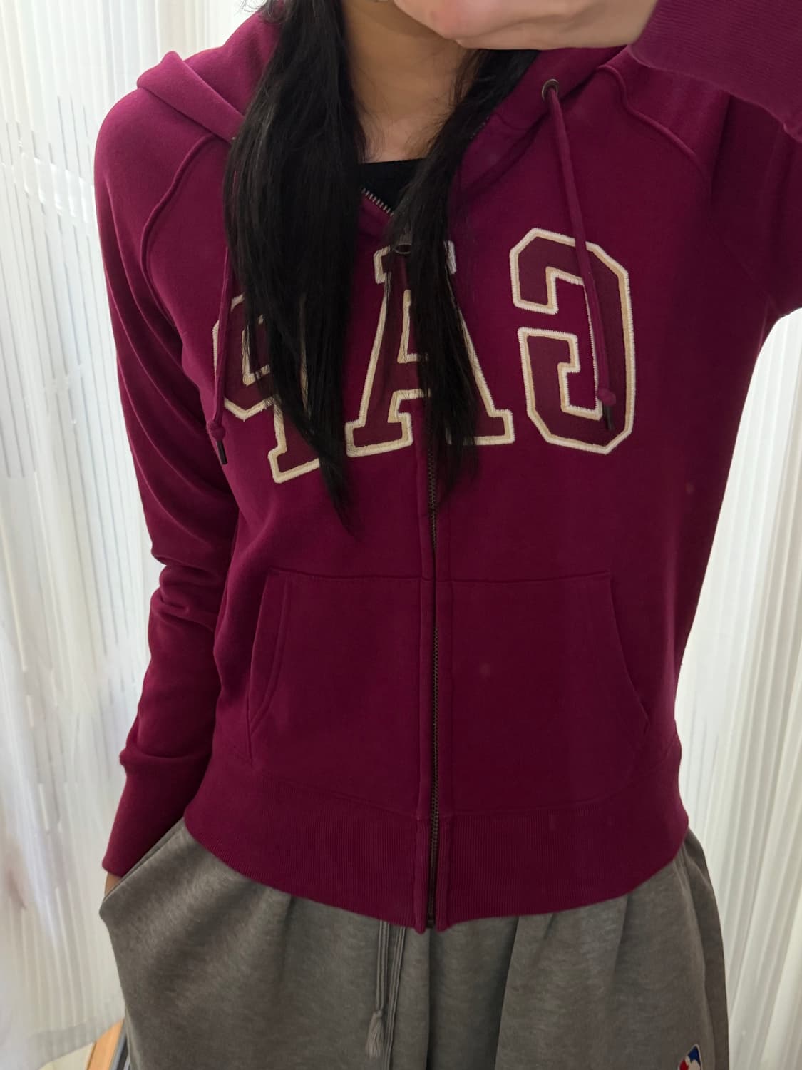 갭 버건디 후드집업 xs 상품이미지1