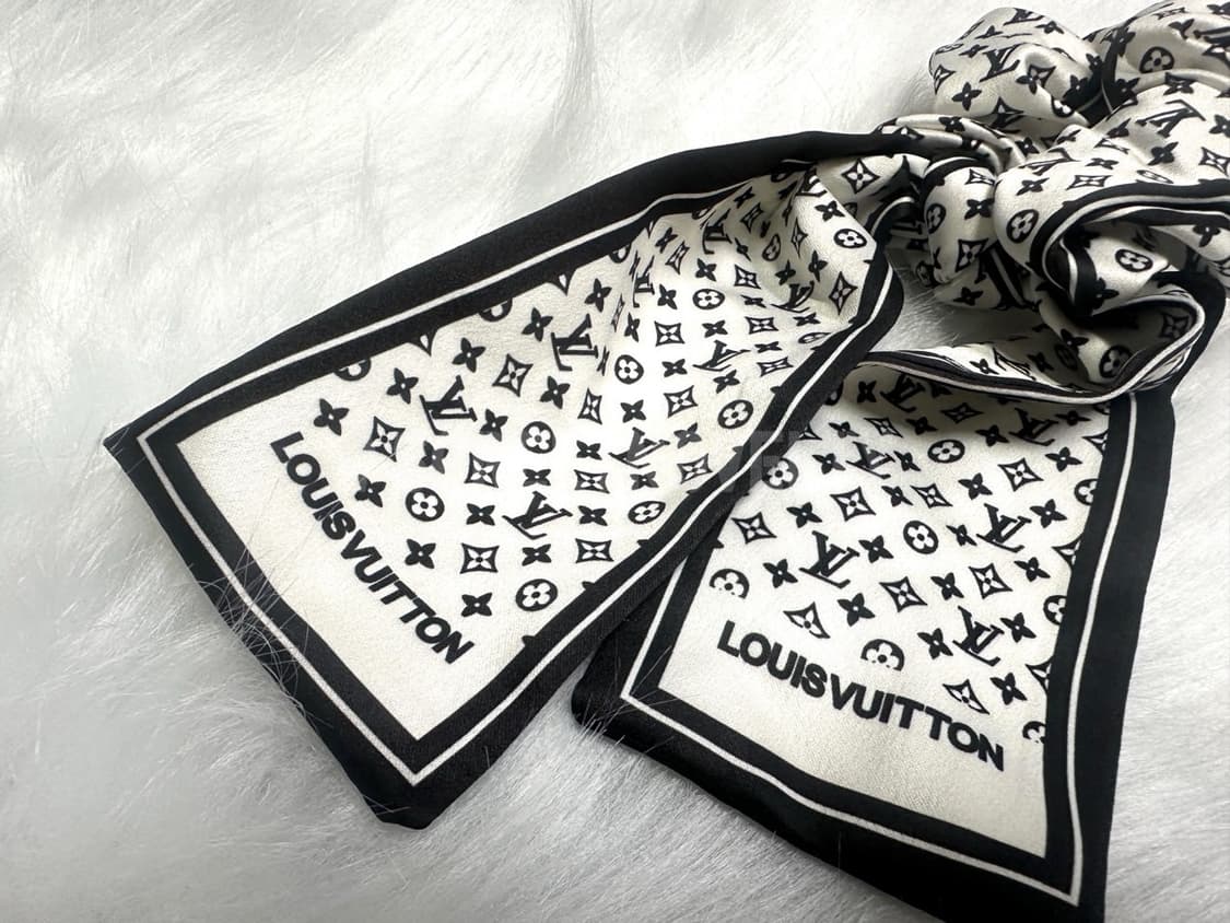  루이비통 화이트&블랙 리본 헤어슈슈 상품이미지8