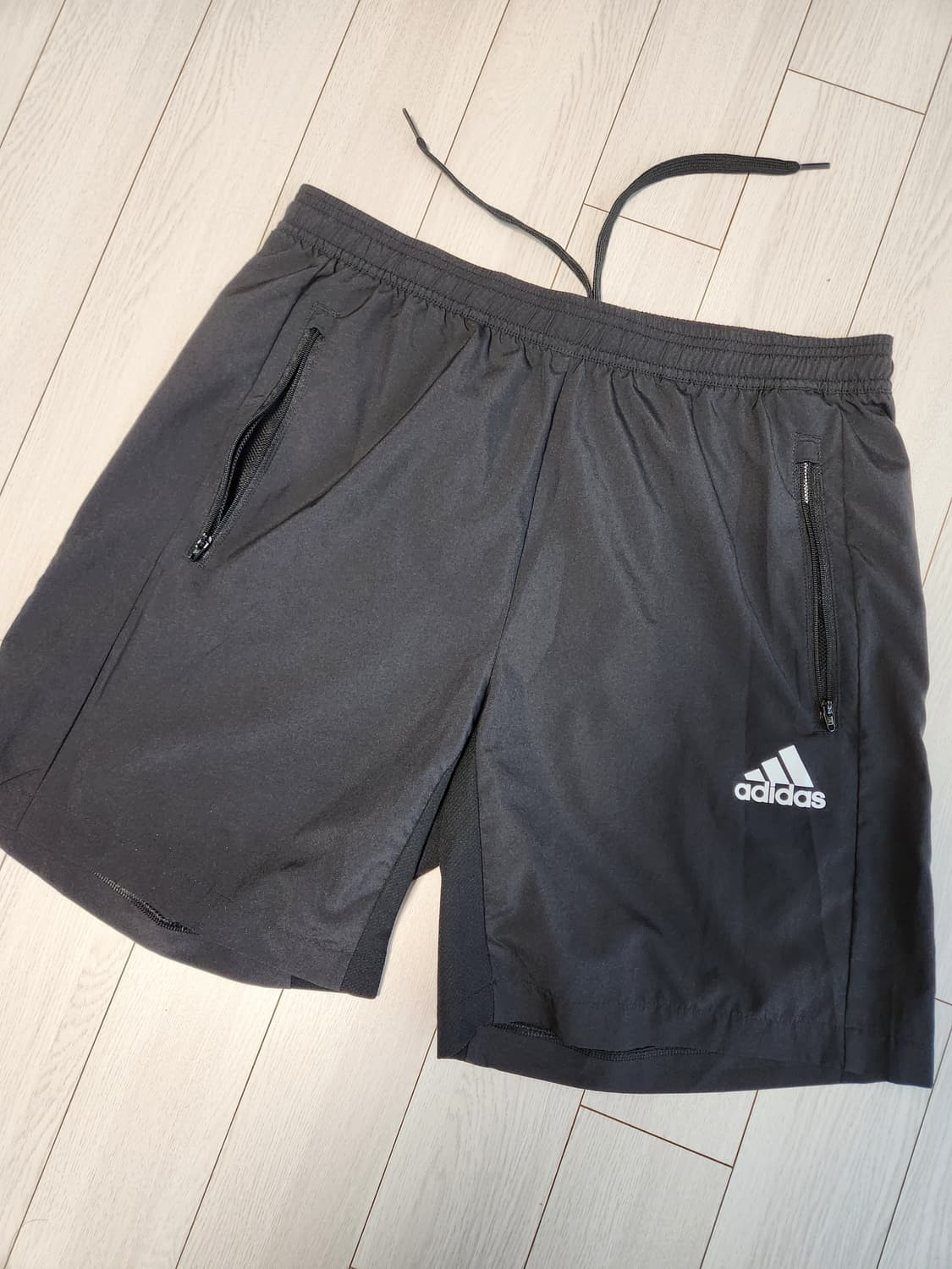 새상품급)아디다스 트레이닝 숏반바지 m wv sho 러닝반바지 사이즈xl 상품이미지1