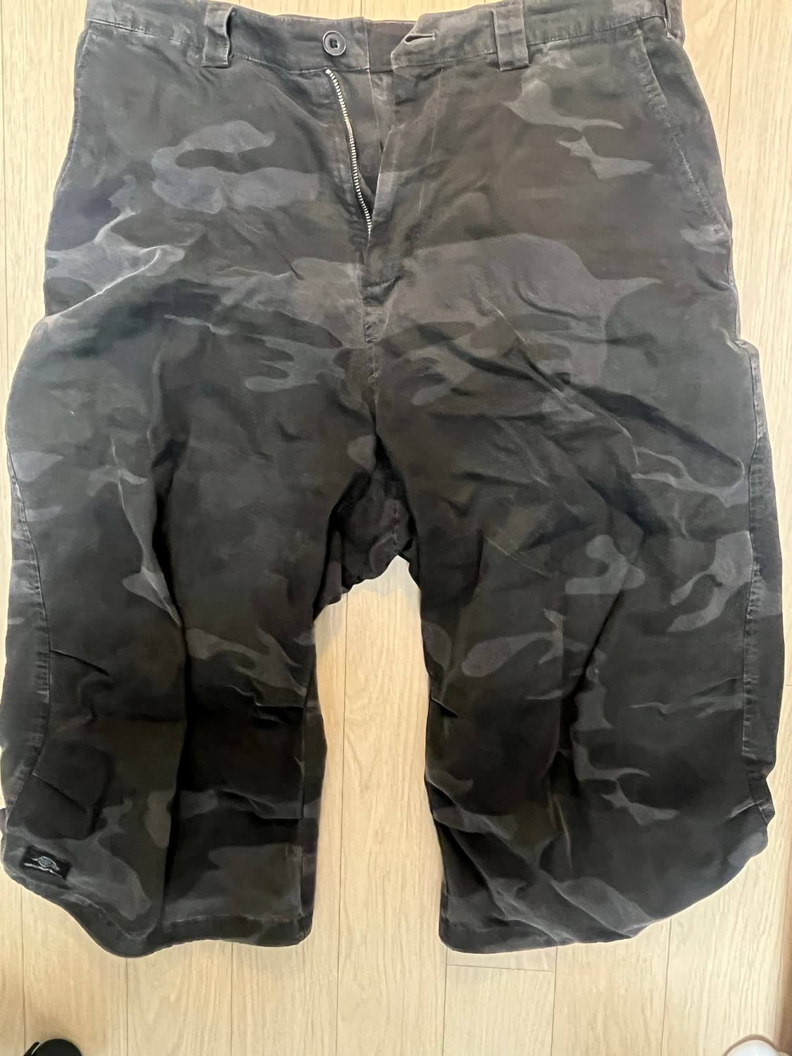 해칭룸 디키즈 카모 쇼츠 상품이미지1