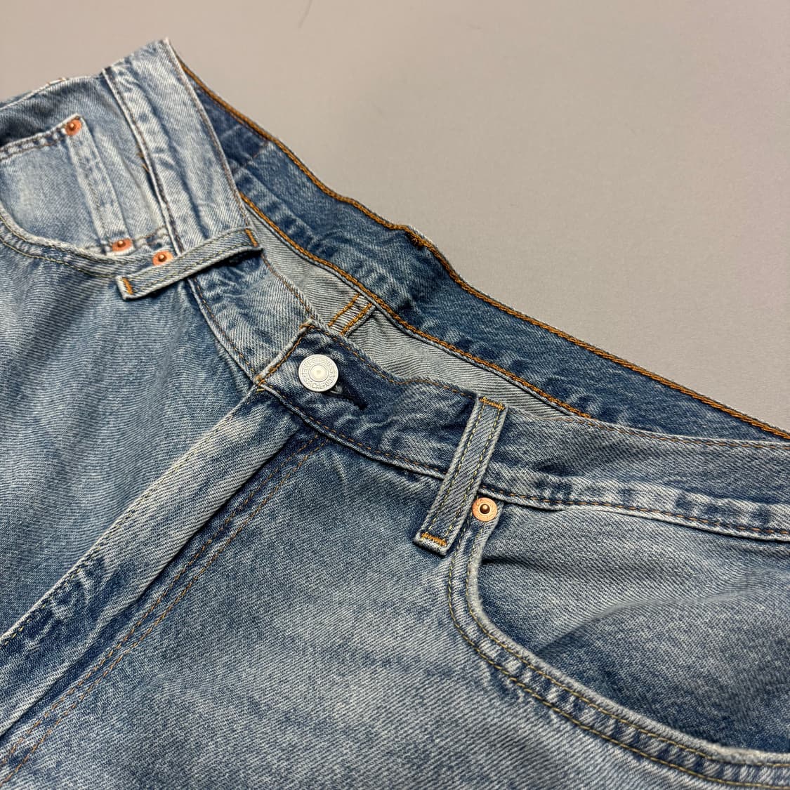 리바이스(Levi's) 555 라이트블루 워시드 릴렉스 스트레이트 데님  상품이미지3