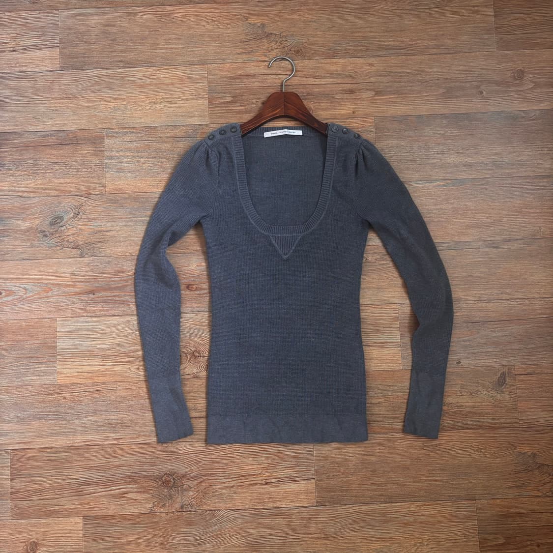 DVF 다이앤 본 퍼스텐버그 그레이 딥브이넥 니트 슬림 실루엣 상품이미지2