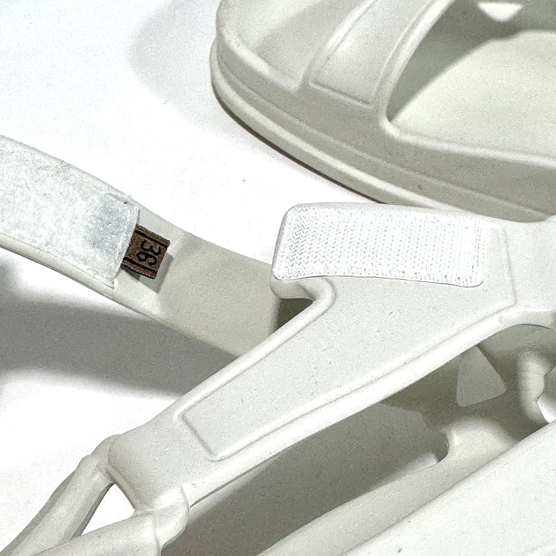 펜디 FF로고 벨크로 샌들 상품이미지4