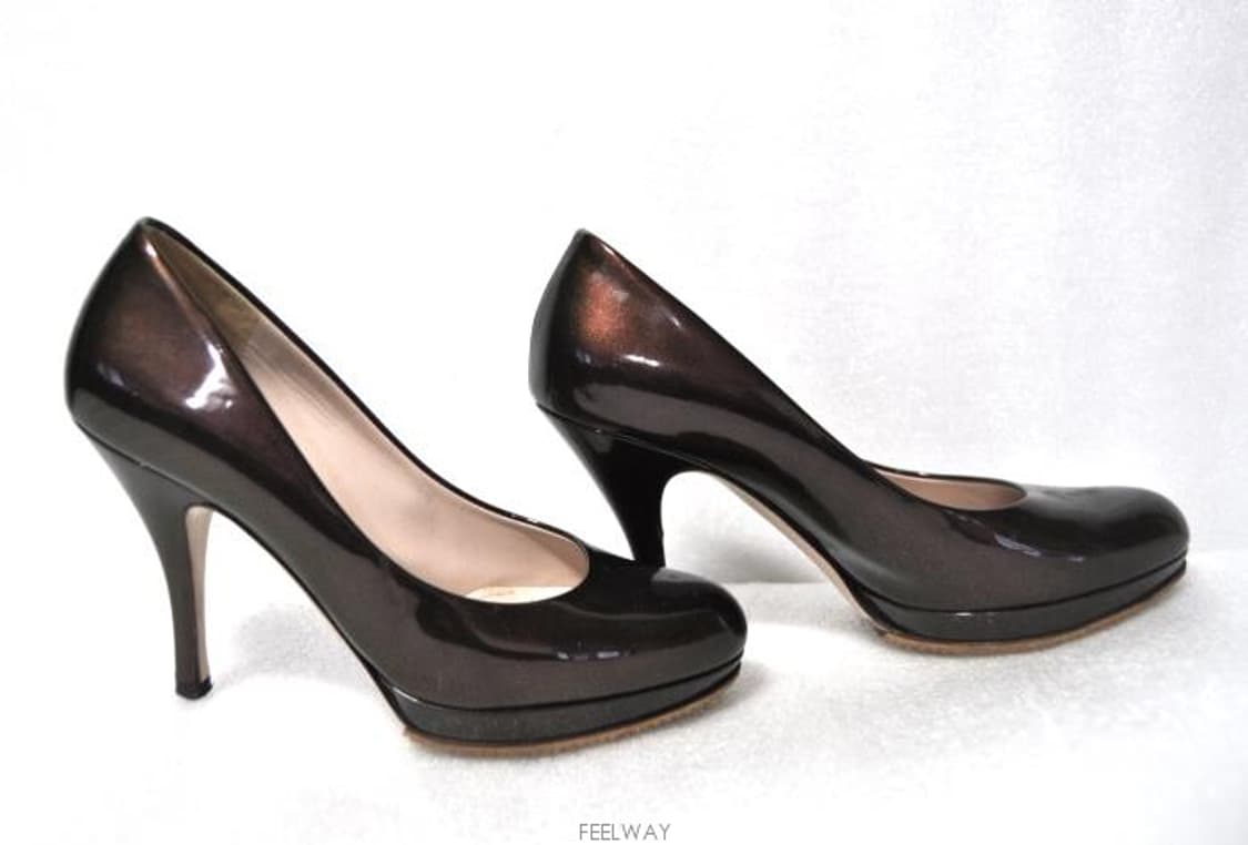 페레가모/여성에나멜유광펌프스구두(사이즈230) 상품이미지3