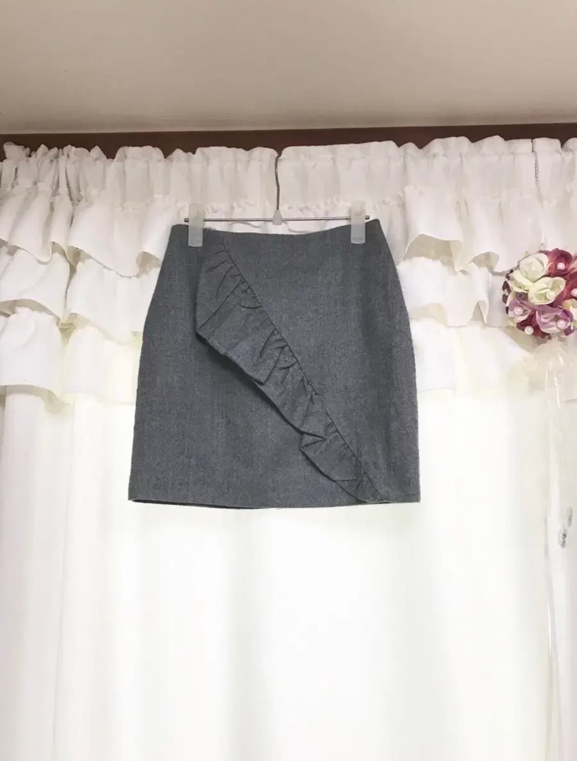 사선 프릴장식 미니스커트 55 상품이미지1