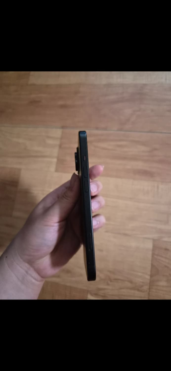 S 급 아이폰 15 블랙 128기가 상품이미지5