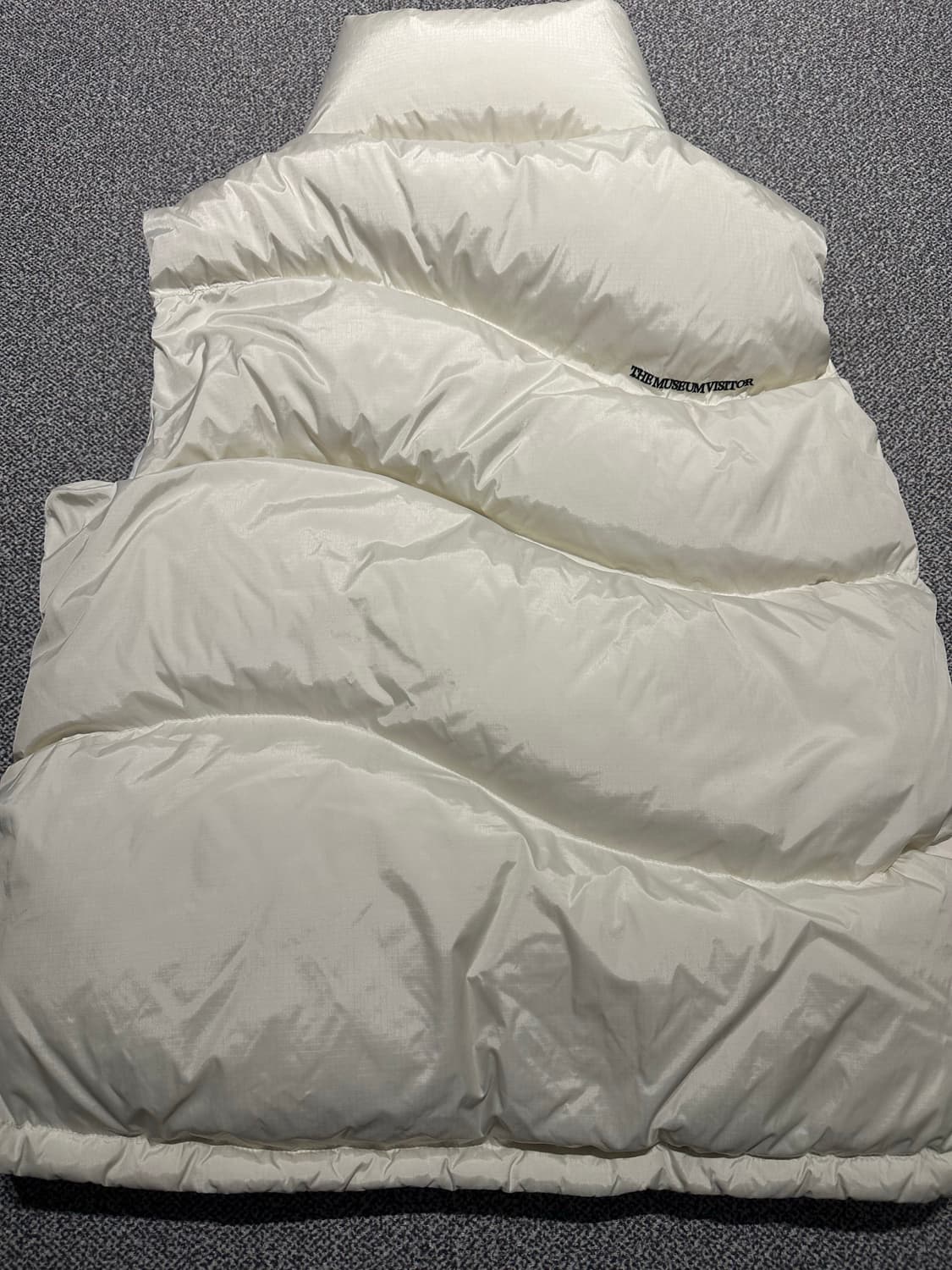 더뮤지엄비지터 PUFFER DOWN VEST m 상품이미지7