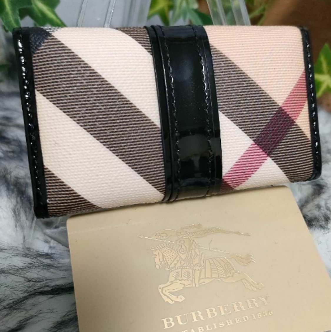 [정품] 버버리 하우스 체크 페이던트 레더 컨티넨탈 장지갑 상품이미지3