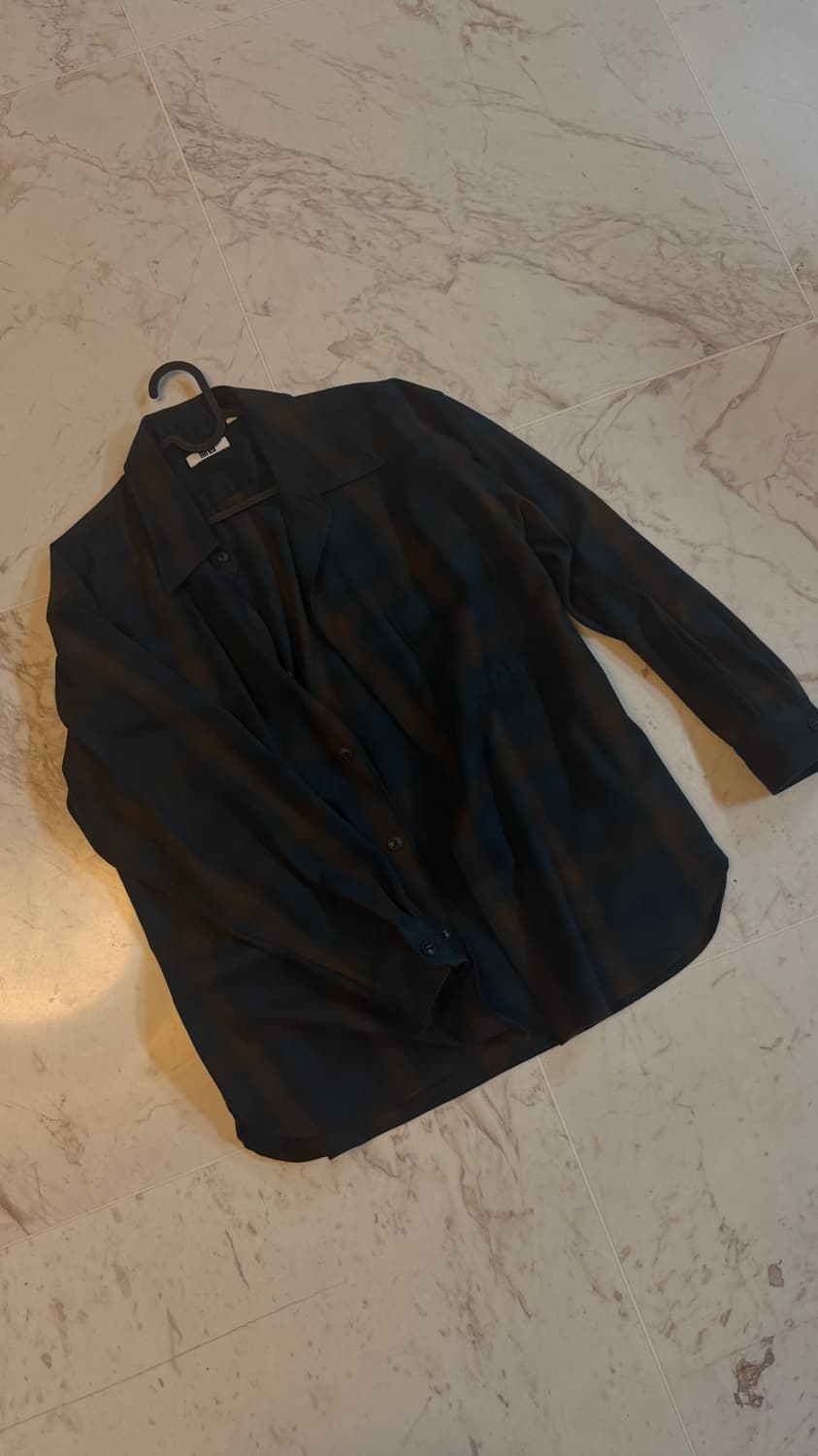 유니클로U 셔츠 사이즈m 상품이미지1