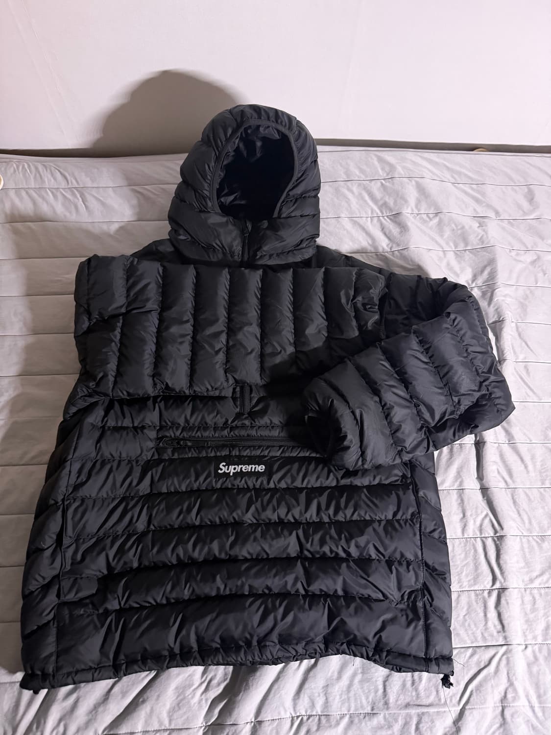 슈프림 마이크로 다운 하프집업 풀오버 블랙 24fw 상품이미지2
