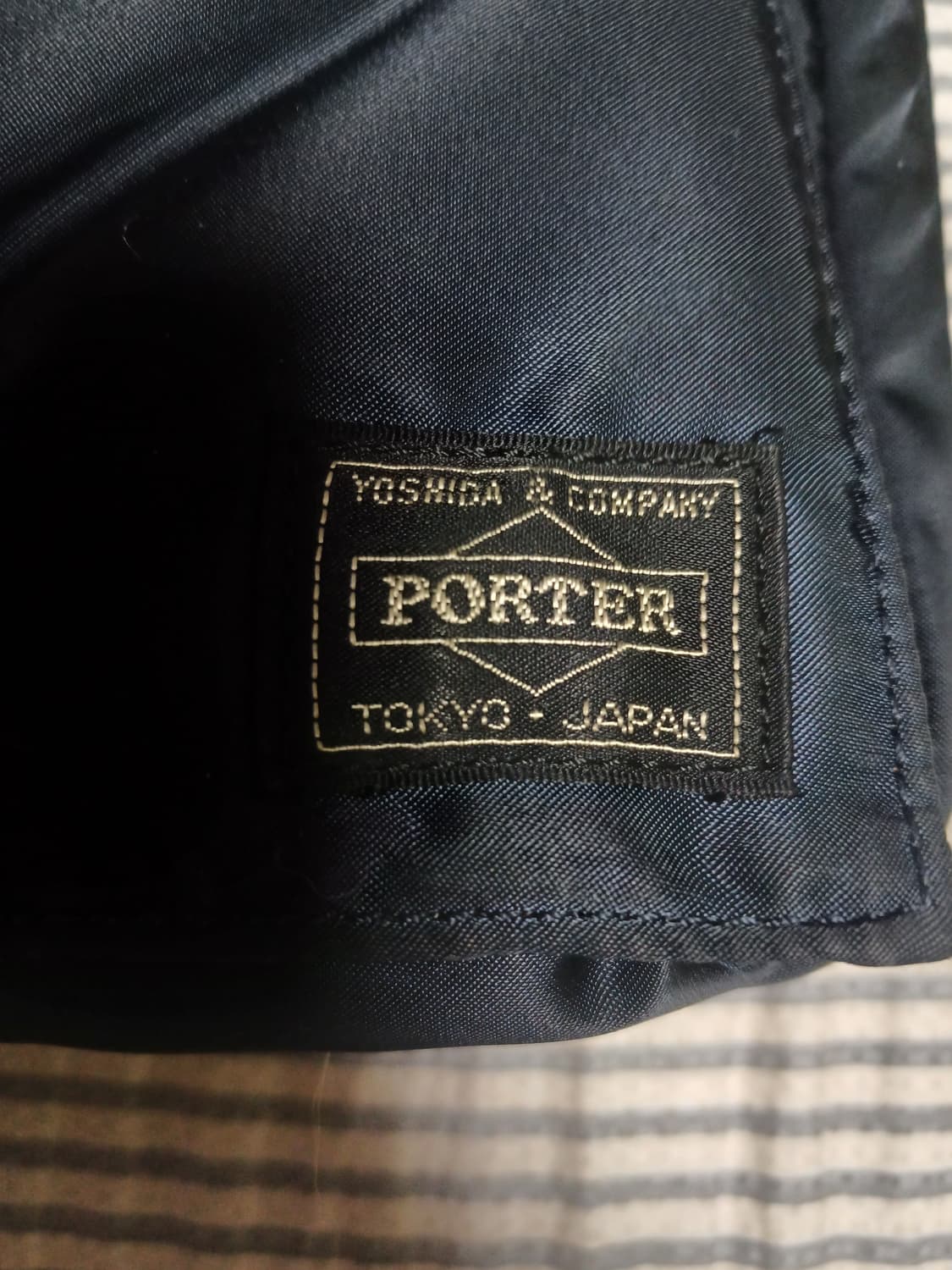 요시다포터 탱커 숄더백 s사이즈 네이비 팝니다 상품이미지2