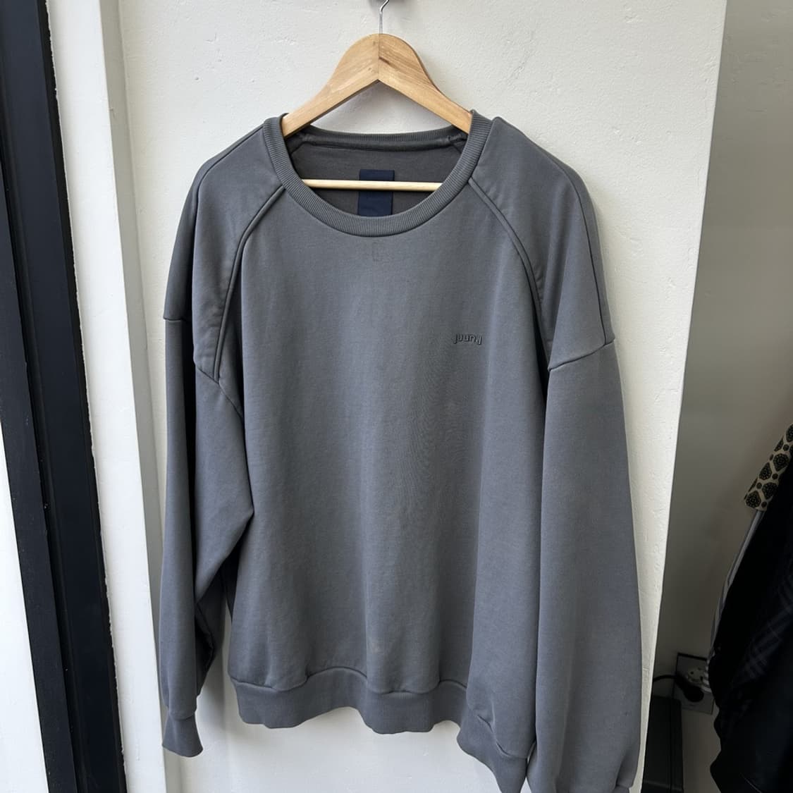 15558 - 20F/W 준지 로고 자수 맨투맨  상품이미지2