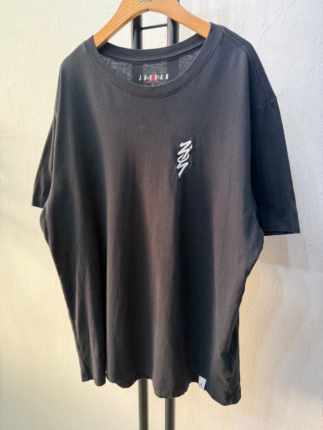 정품) 나이키 조던 블랙 반팔티 XXL 상품이미지3
