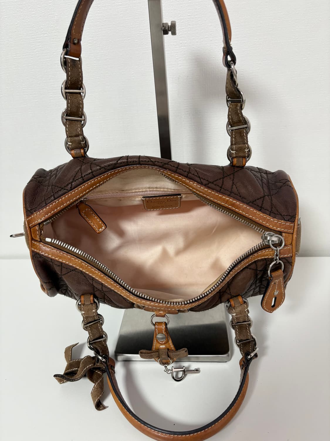 디올 로맨틱 토트백 레더브라운 상품이미지6