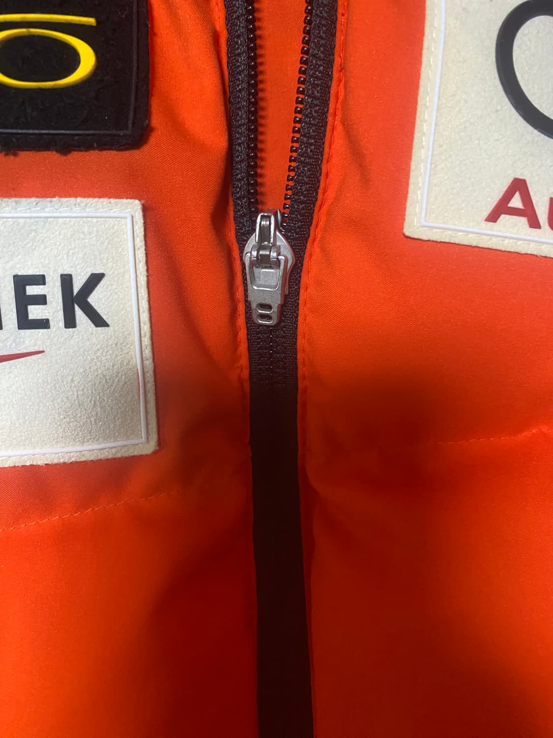 데상트 아우디 스키팀 패딩조끼 상품이미지7