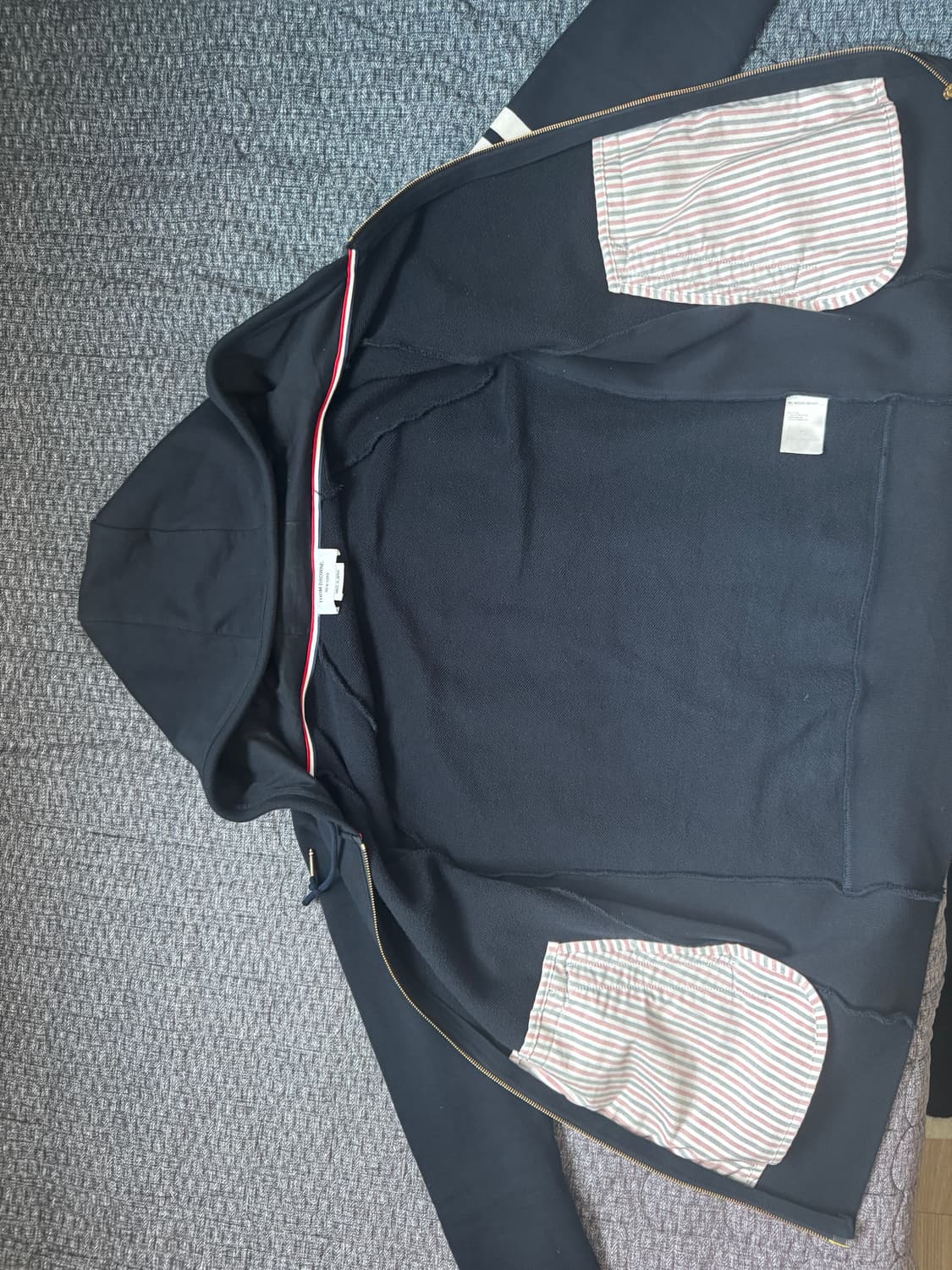 5사이즈 톰브라운 엔지니어드 사선 후드 집업 네이비 상품이미지6