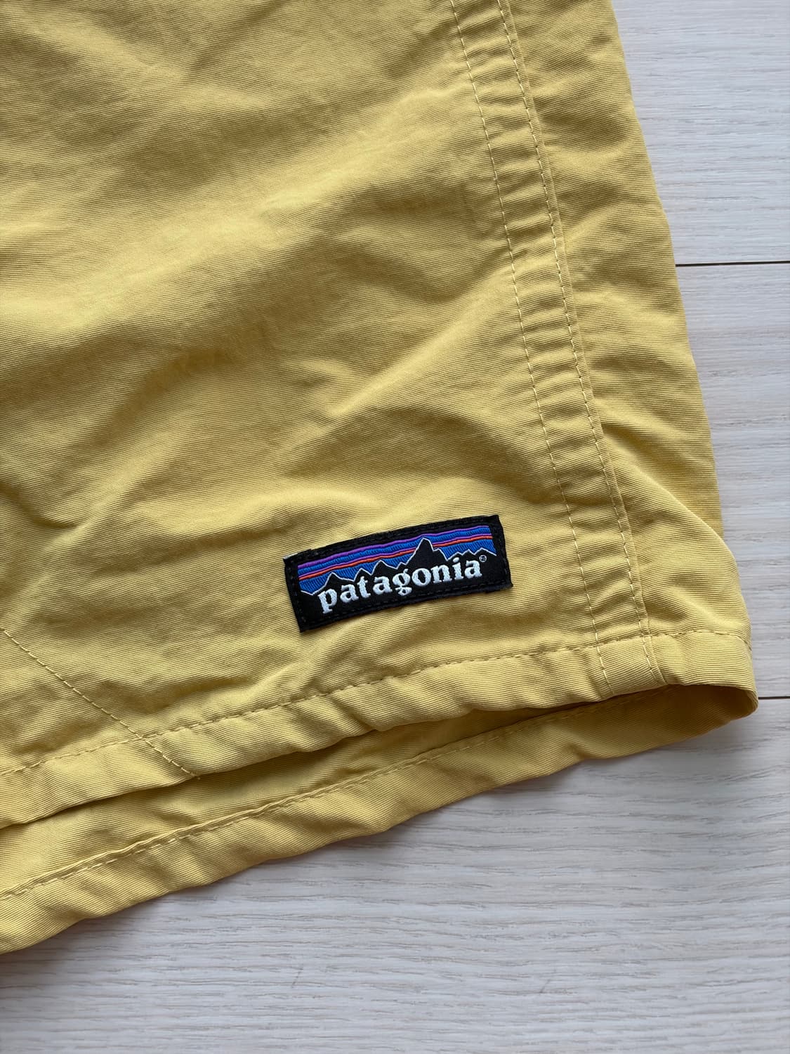 Patagonia 파타고니아 배기스 5인치 쇼츠 S (옐로우) 상품이미지4