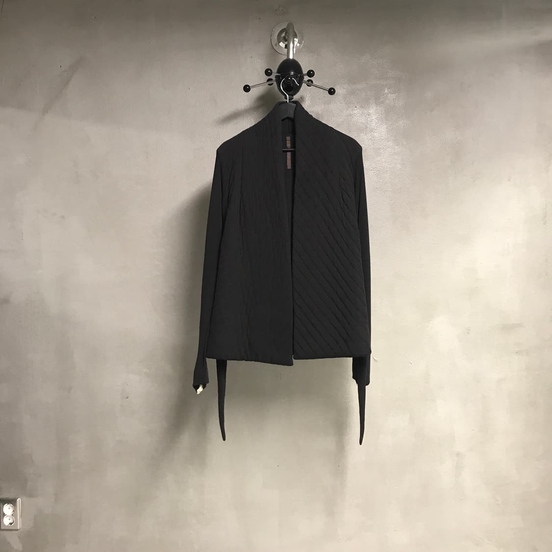 릭오웬스 퀄팅 코트 블랙 40(W) 상품이미지1