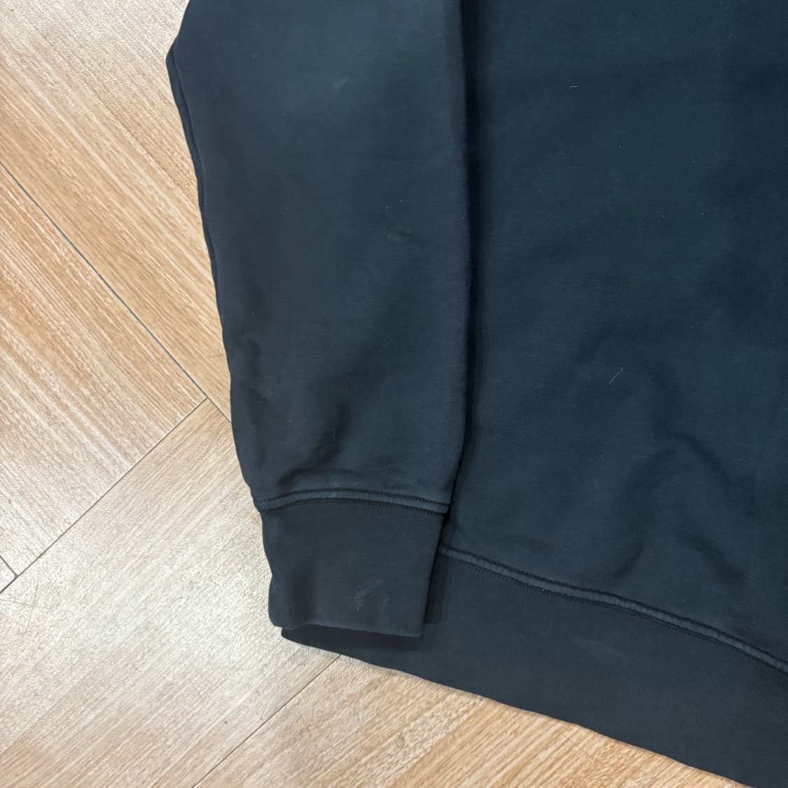 스톤아일랜드 20ss 와펜 히든 지퍼 포켓 스웻셔츠 상품이미지5