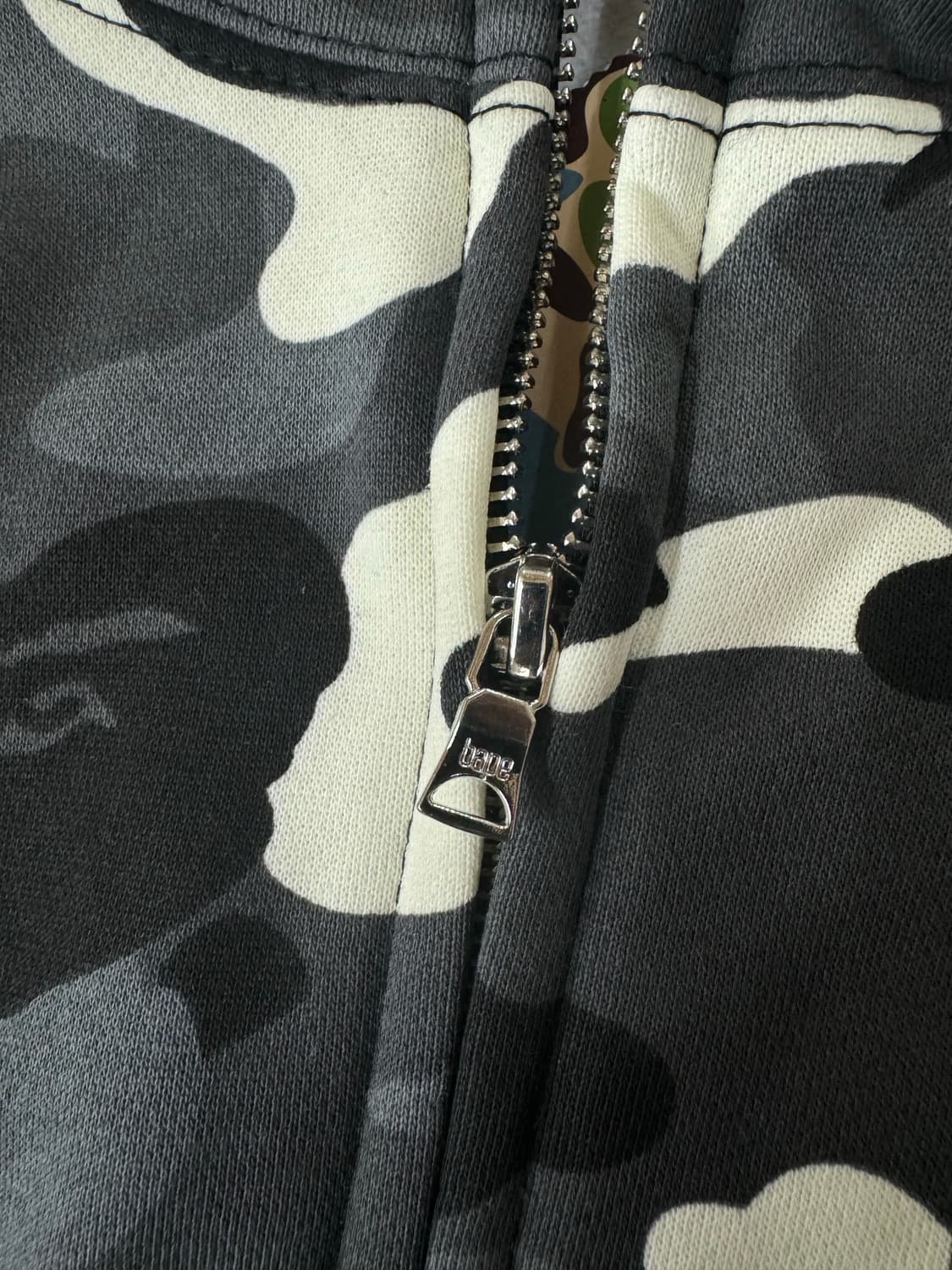 [새상품]베이프 샤크 후드 집업 야광 다크그레이블랙 상품이미지9