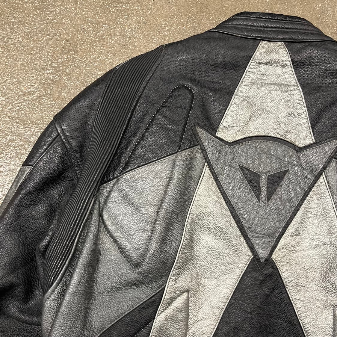 다이네즈 가죽 라이더 자켓 (105) 상품이미지2