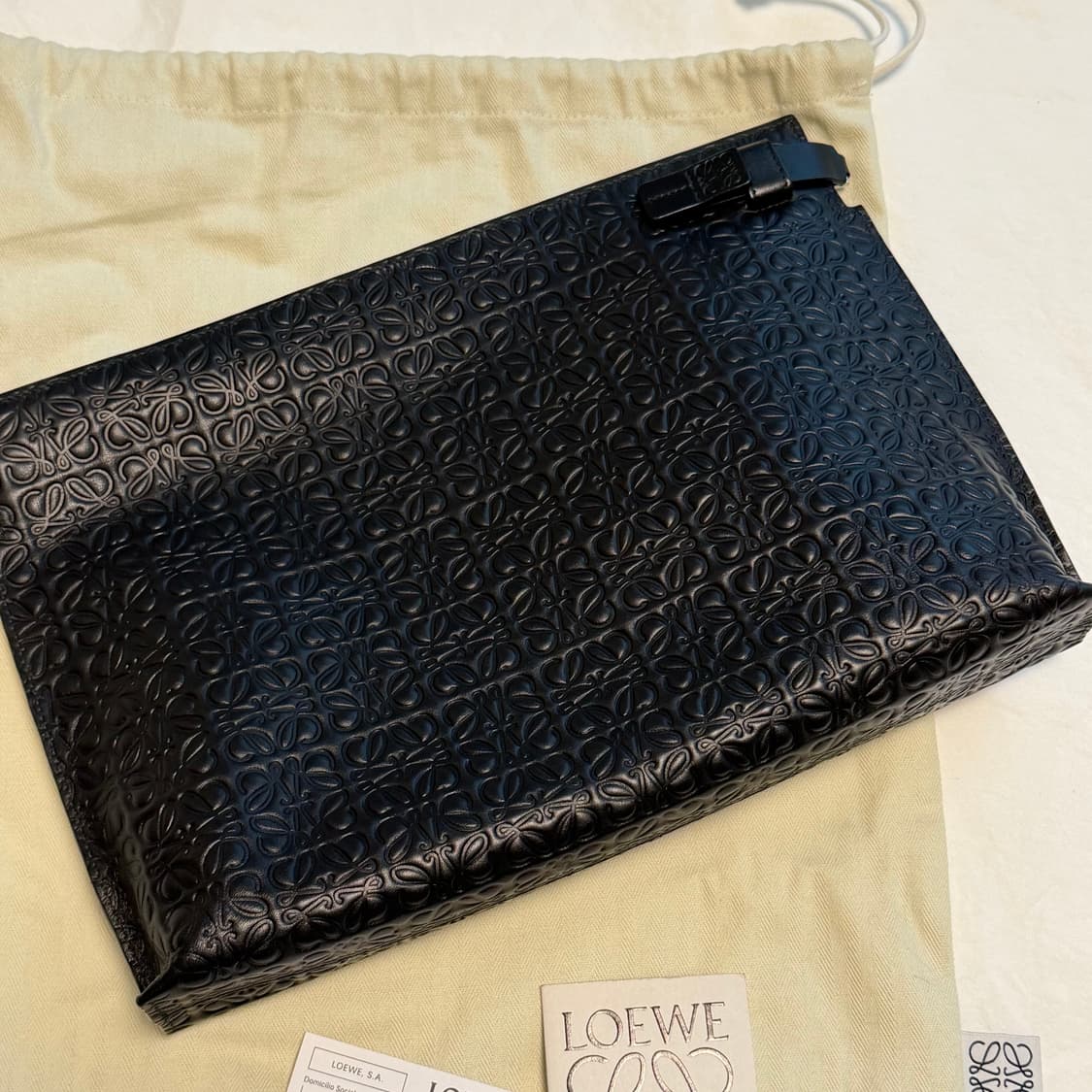 로에베 아나그램 T파우치 클러치 상품이미지2