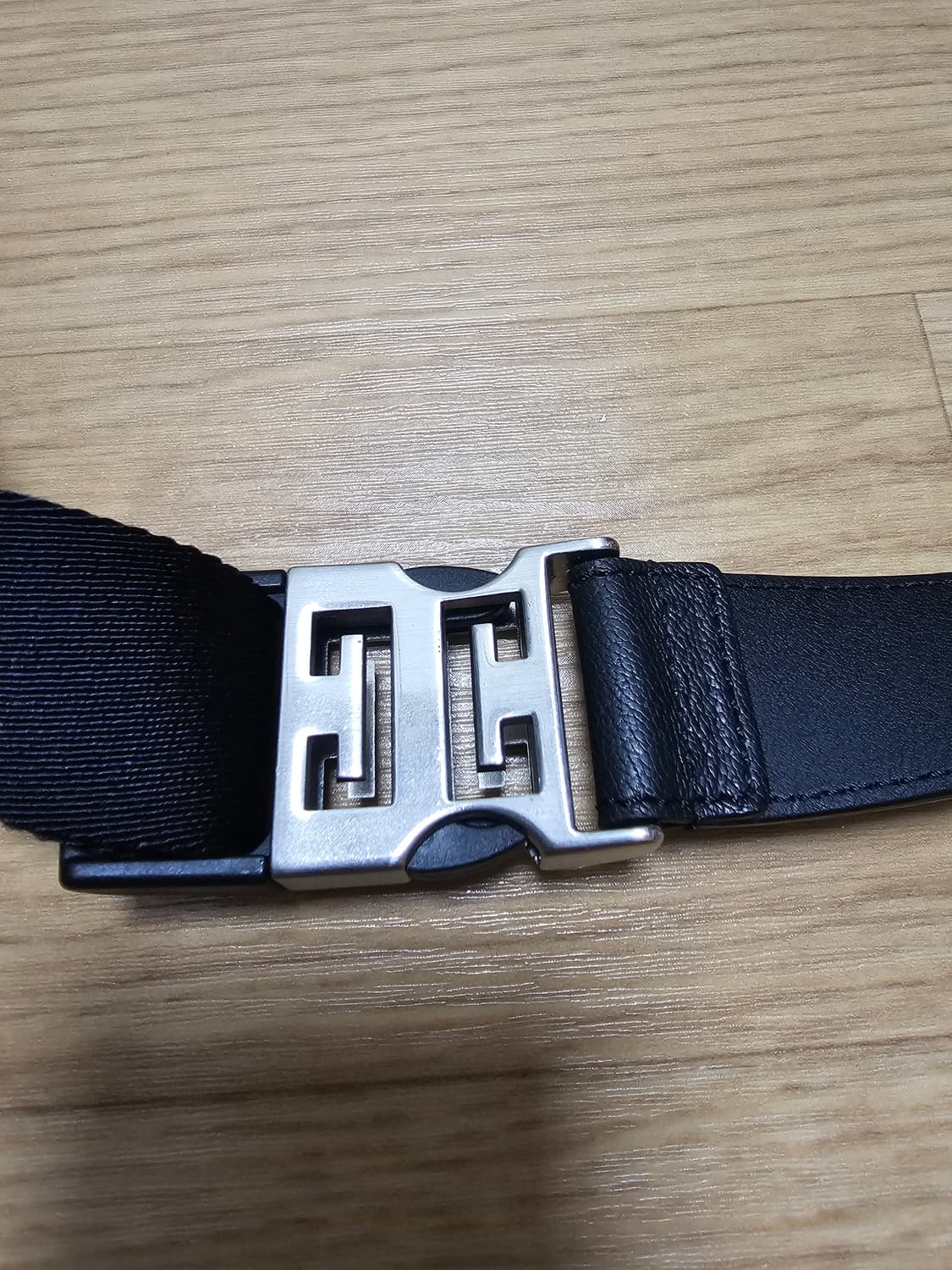 지방시 레더 4G 릴리즈 벨트 상품이미지8