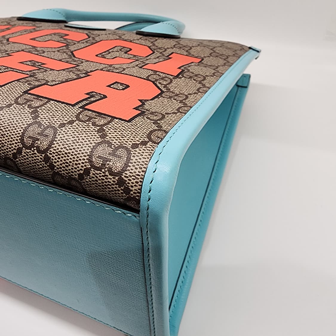 구찌 659983 GG 타이거프린트 스몰 토트백 민트 상품이미지5