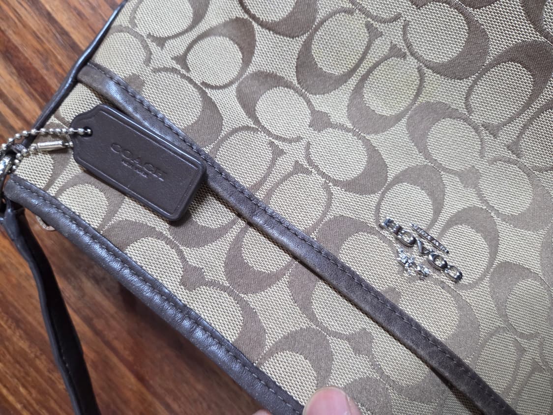 코치 은장 크로스백  상품이미지8