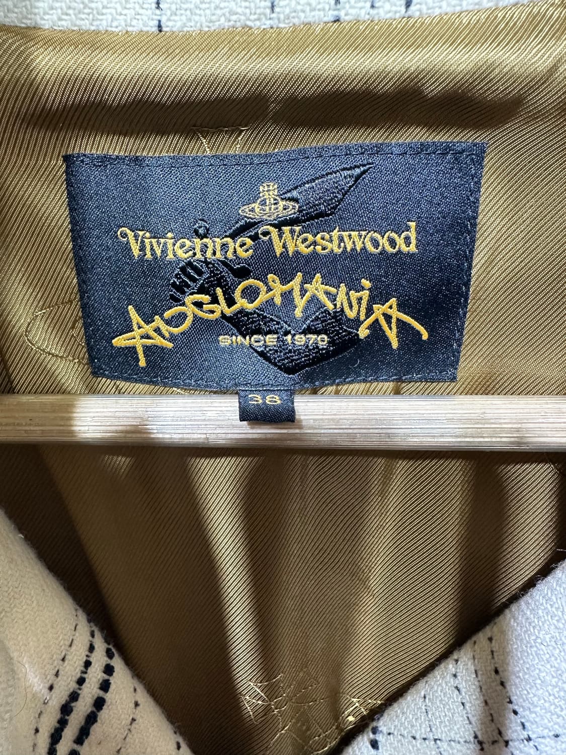 비비안 웨스트우드 체크 코트 판매합니다 상품이미지7