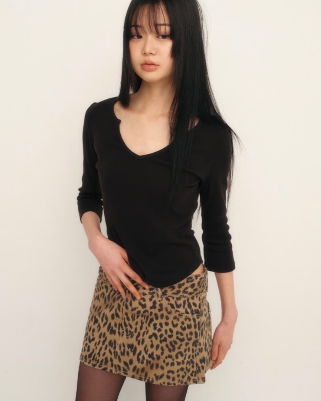 큐리티 브이넥 7부 티셔츠 상품이미지1