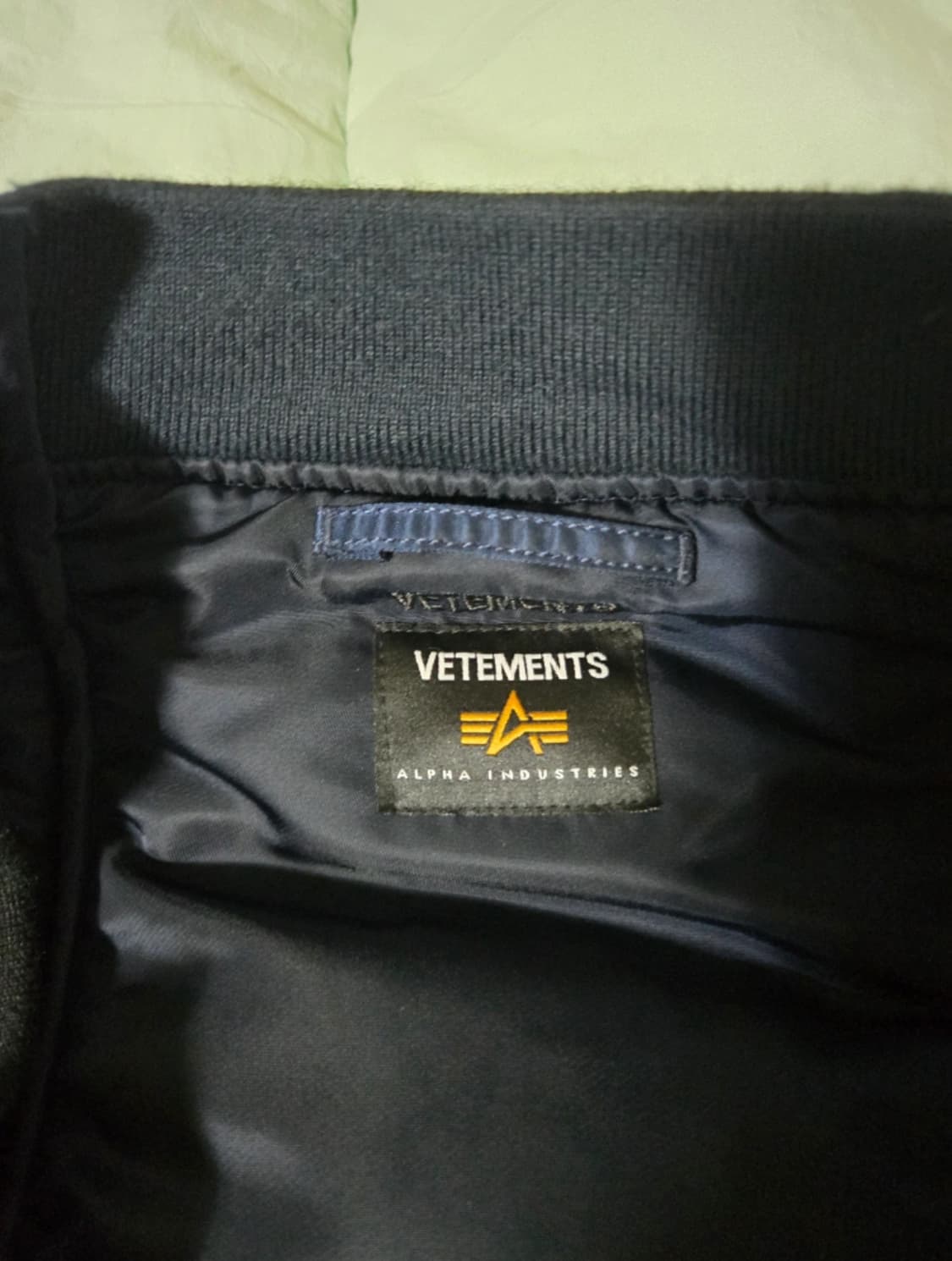 베트멍 알파인더 스트리 절개 봄버 ma-1 상품이미지3