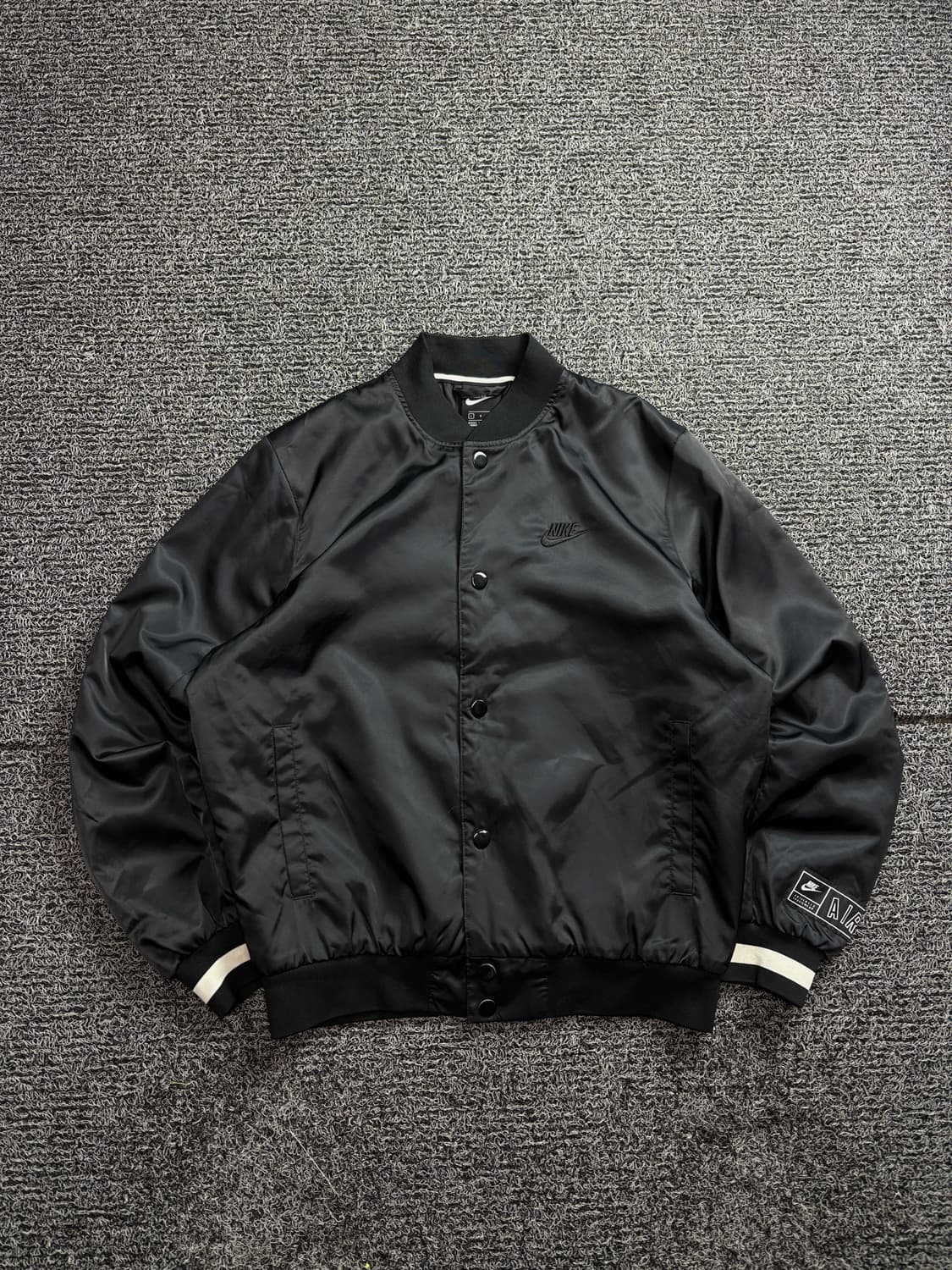 나이키 신형 에어 빅로고 사틴 바시티 자켓 2560 상품이미지2