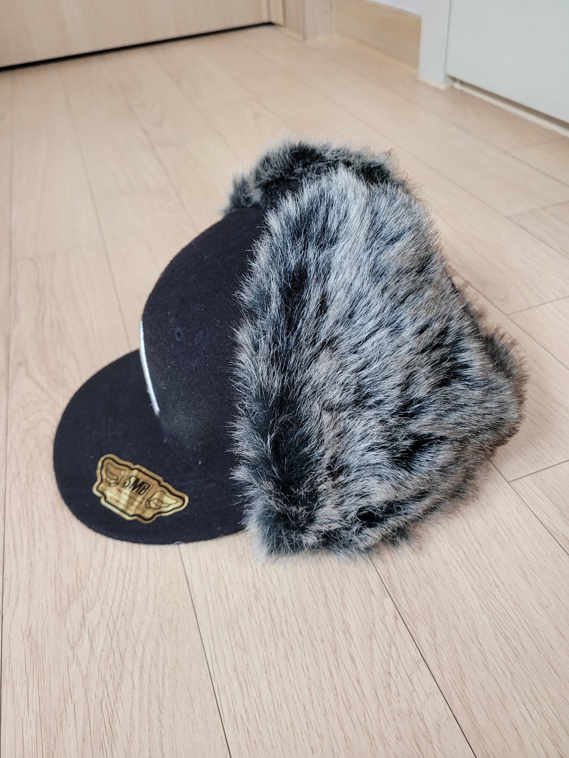 SMB 귀달이 스냅백 M/L사이즈 블랙 상품이미지4